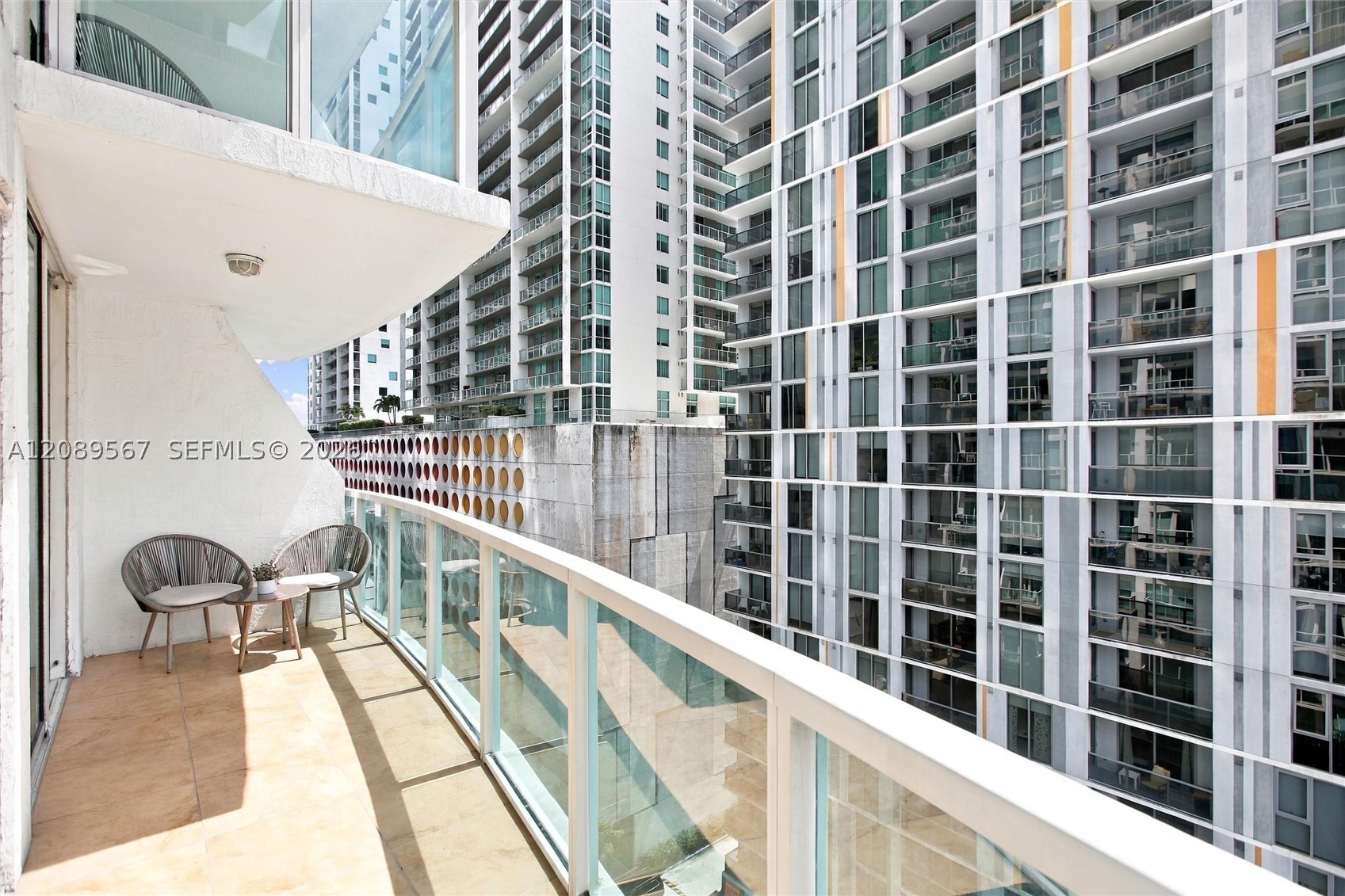 image Brickell on the River South14