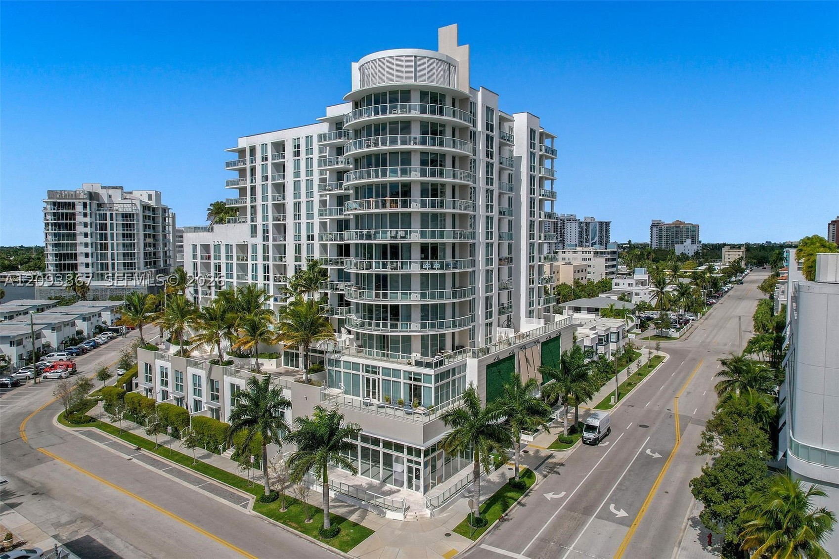 401 N Birch Rd #1212