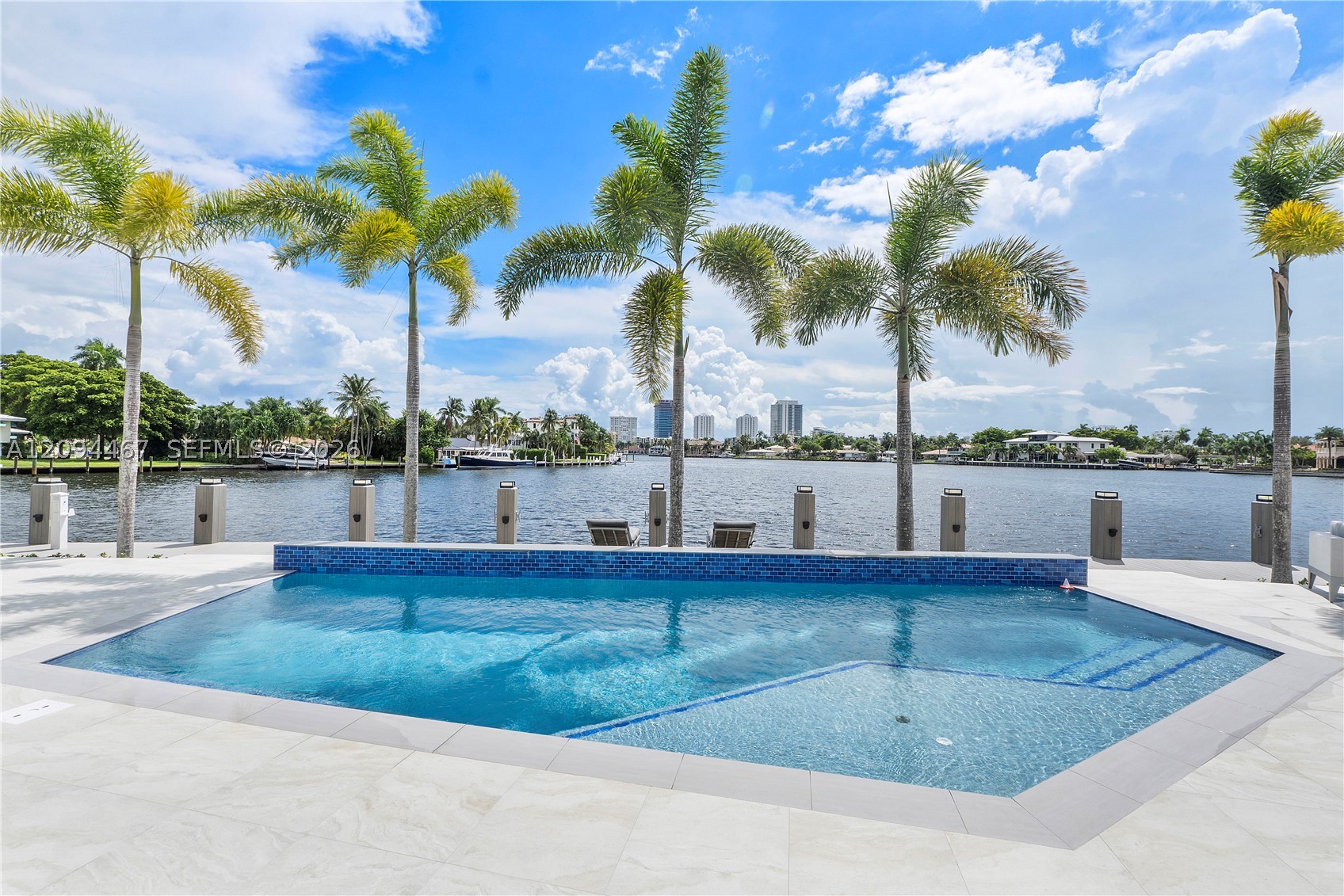350 Circle Dr Pompano Beach, FL 33062