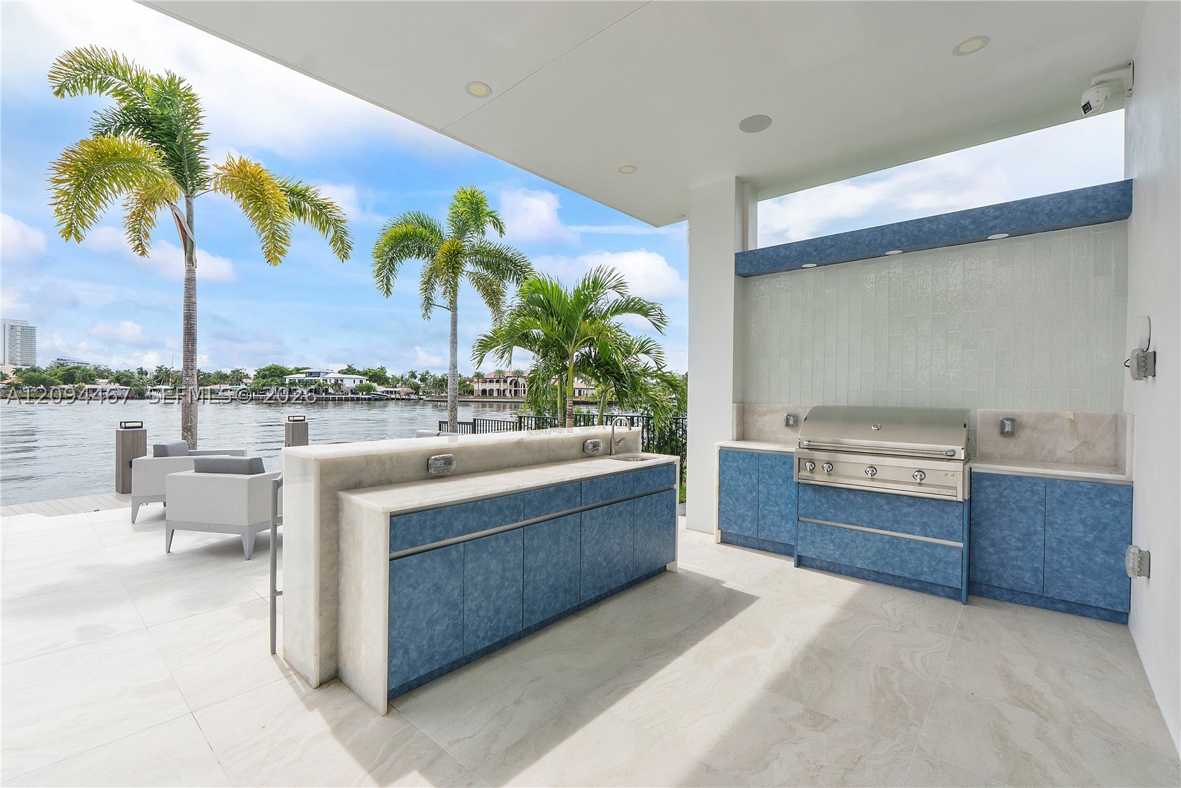 350 Circle Dr Pompano Beach, FL 33062