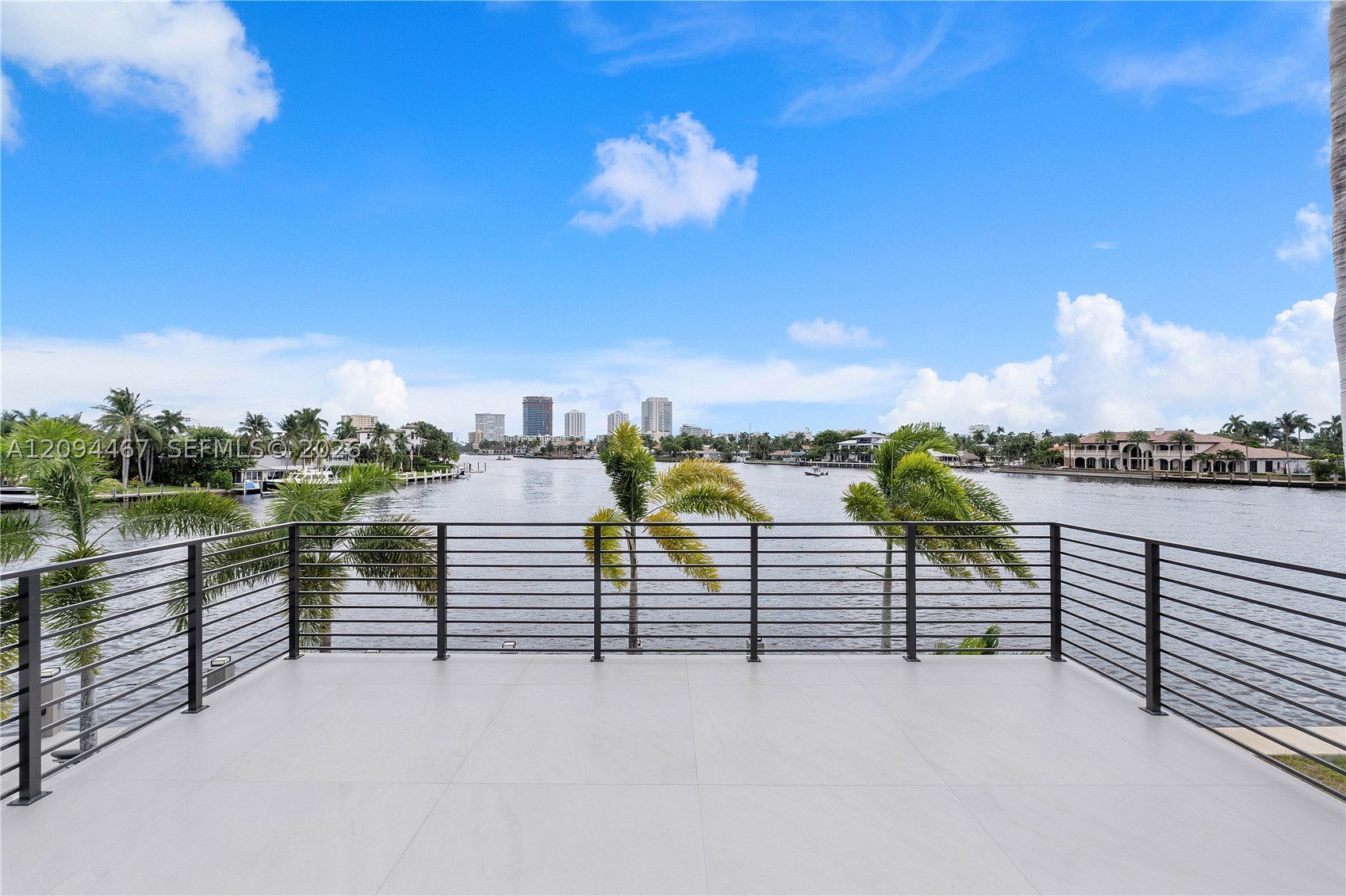 350 Circle Dr Pompano Beach, FL 33062