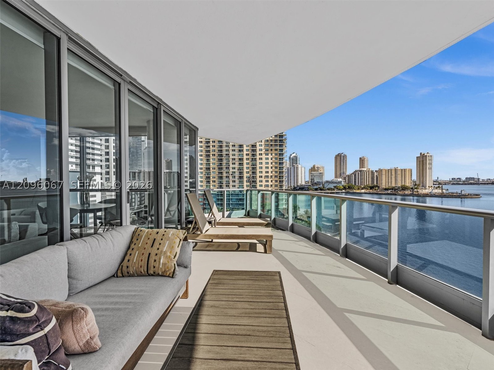 image Jade at Brickell Bay21
