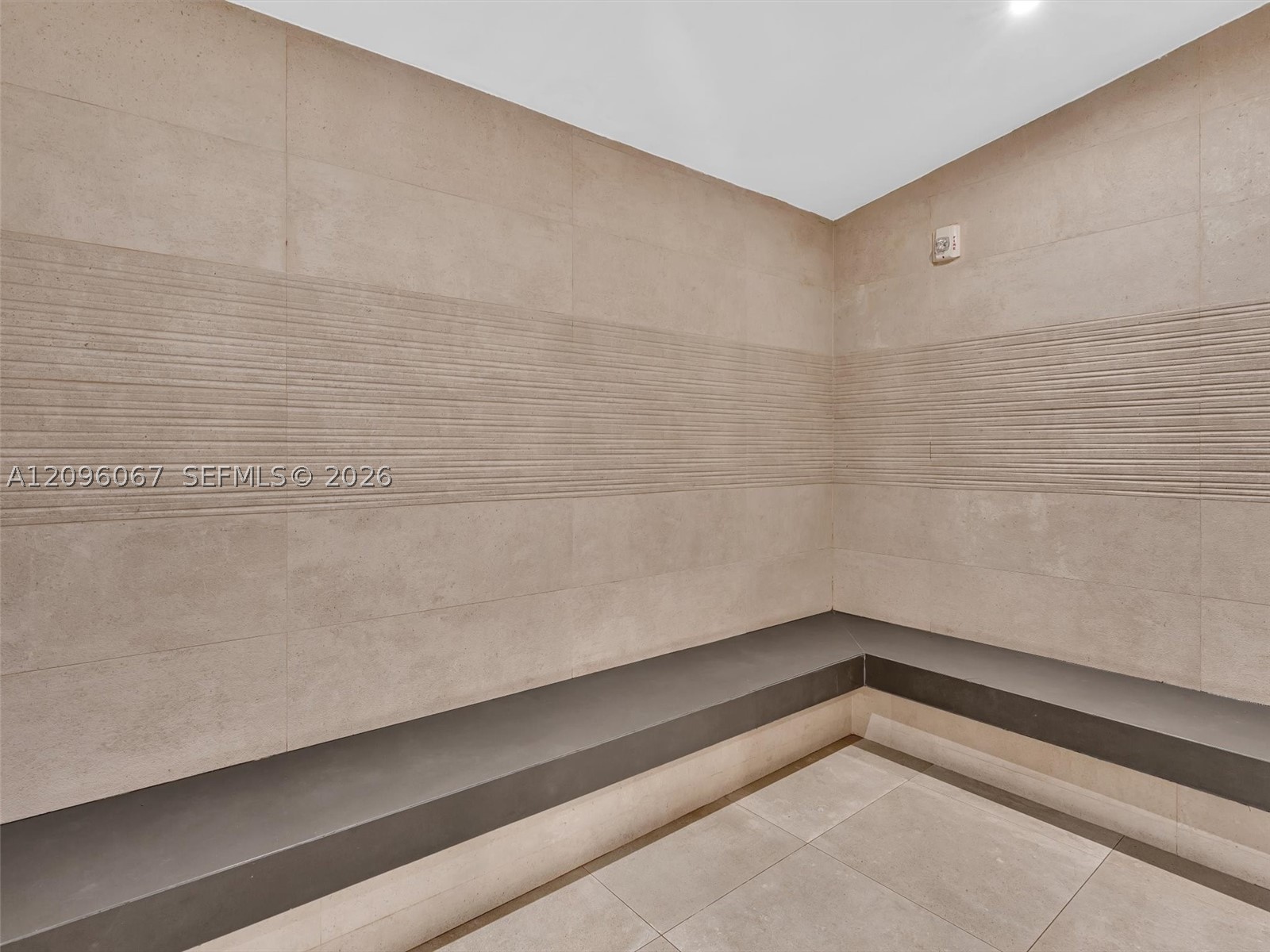 image Jade at Brickell Bay64