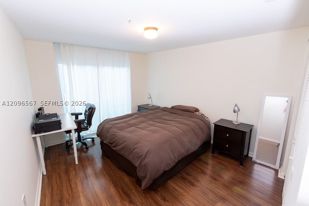 2000 Bay Dr #203 Miami Beach, FL 33141