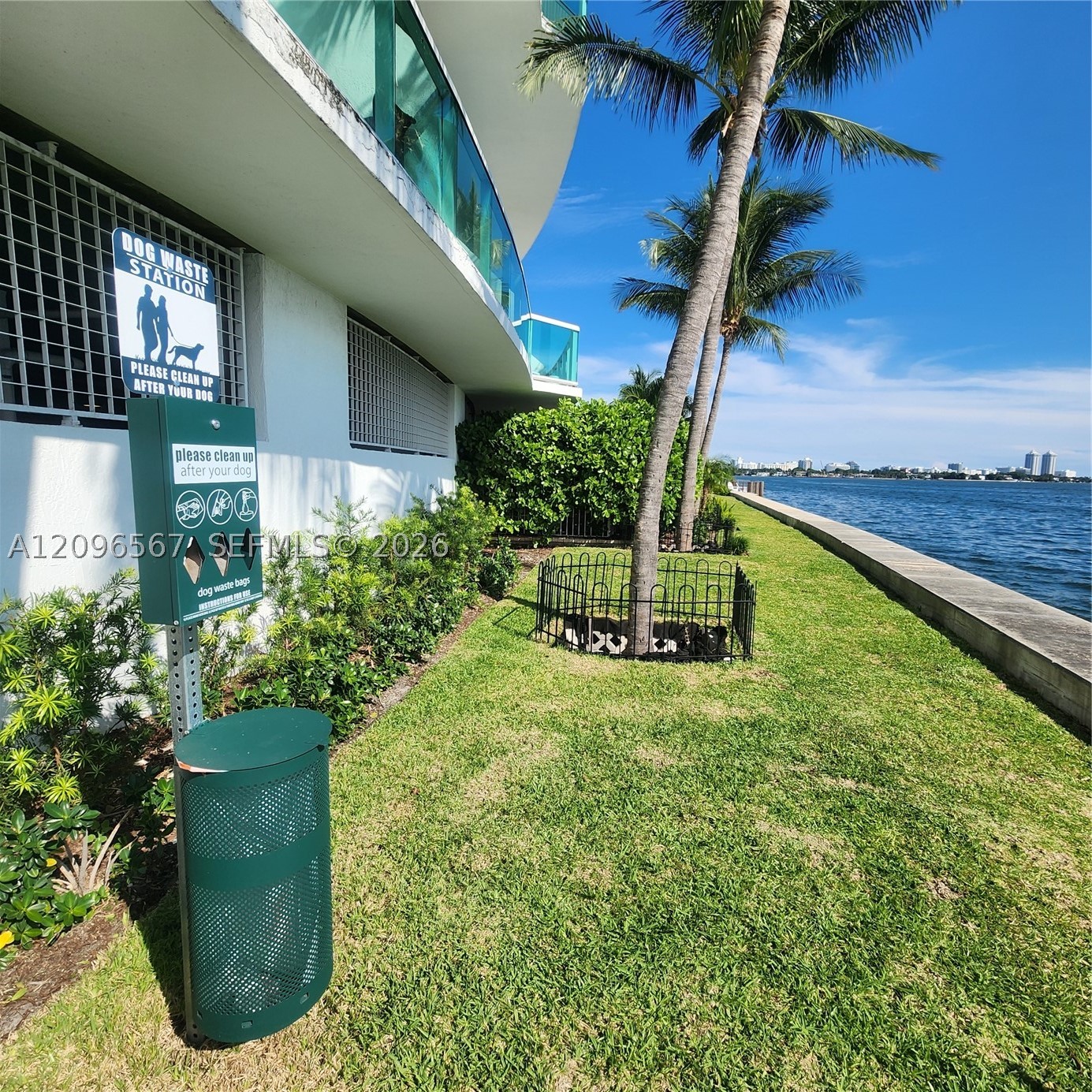 2000 Bay Dr #203 Miami Beach, FL 33141