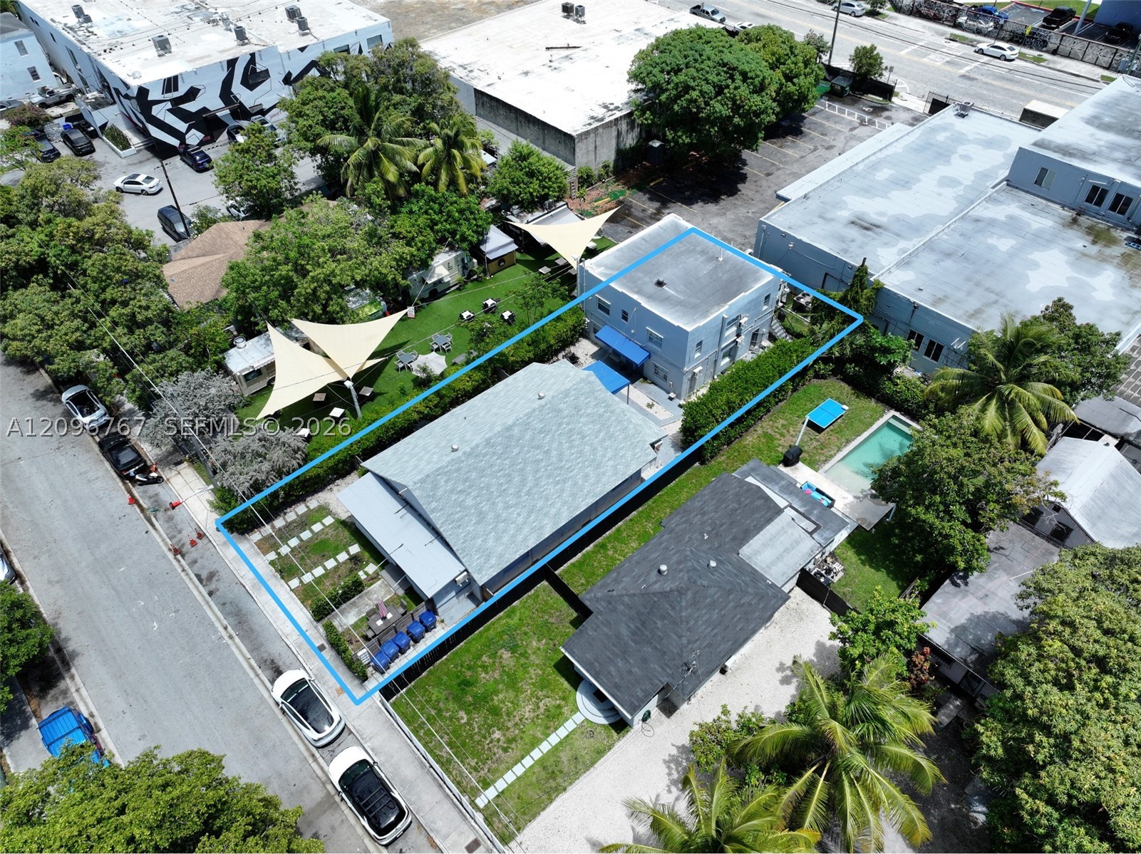 550 NW 30th St