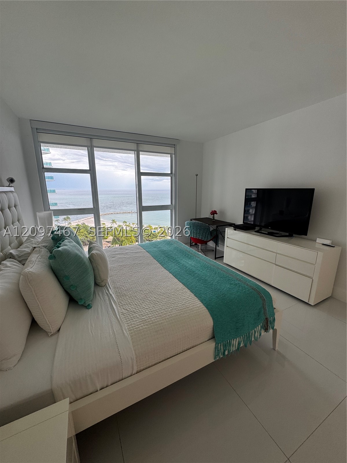 image Harbour House9