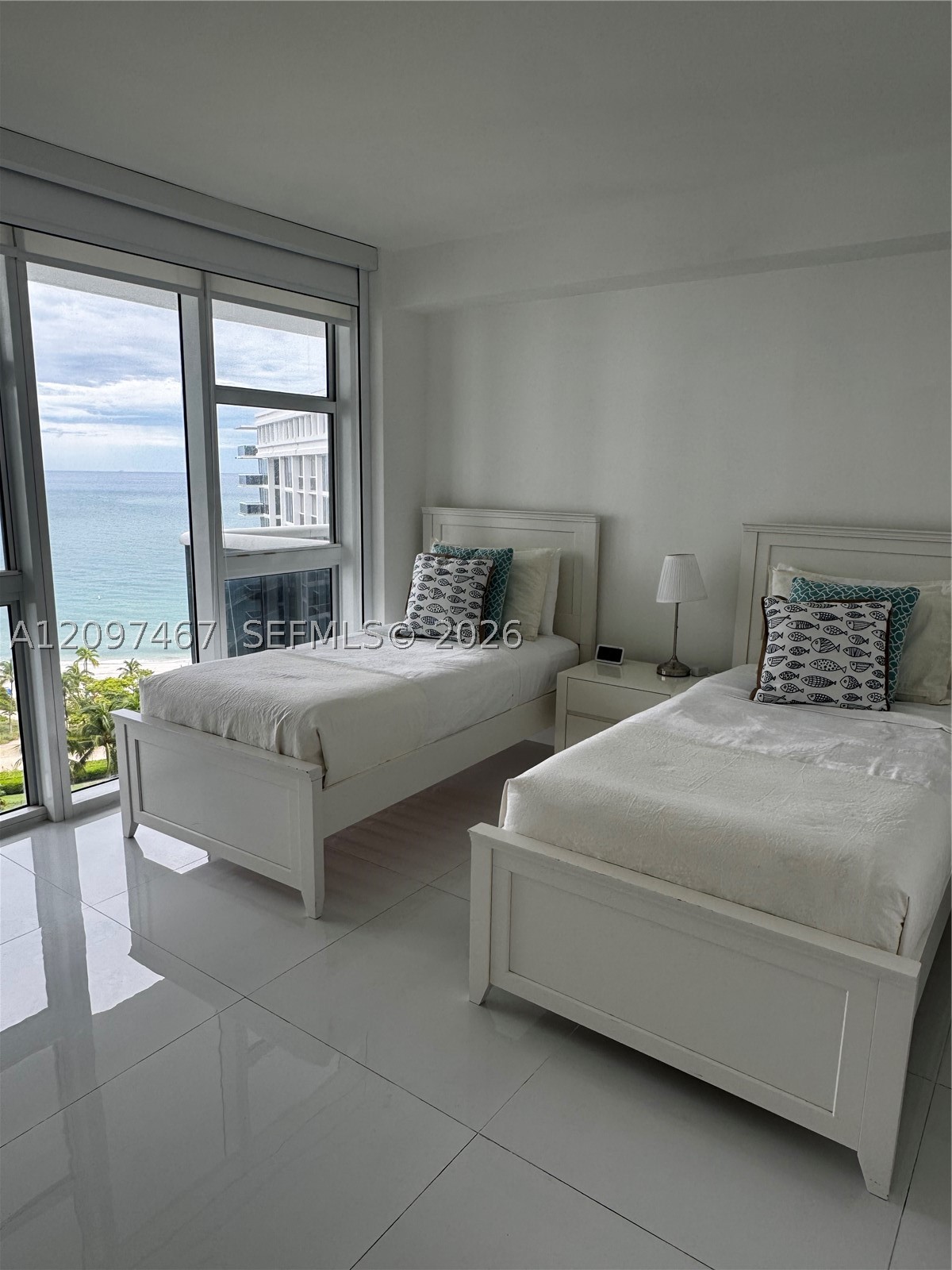 image Harbour House8