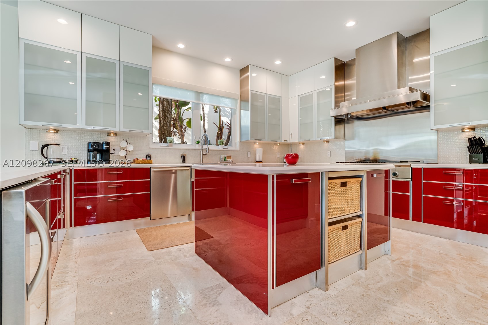 191 NE 23rd Ave Fort Lauderdale, FL 33301