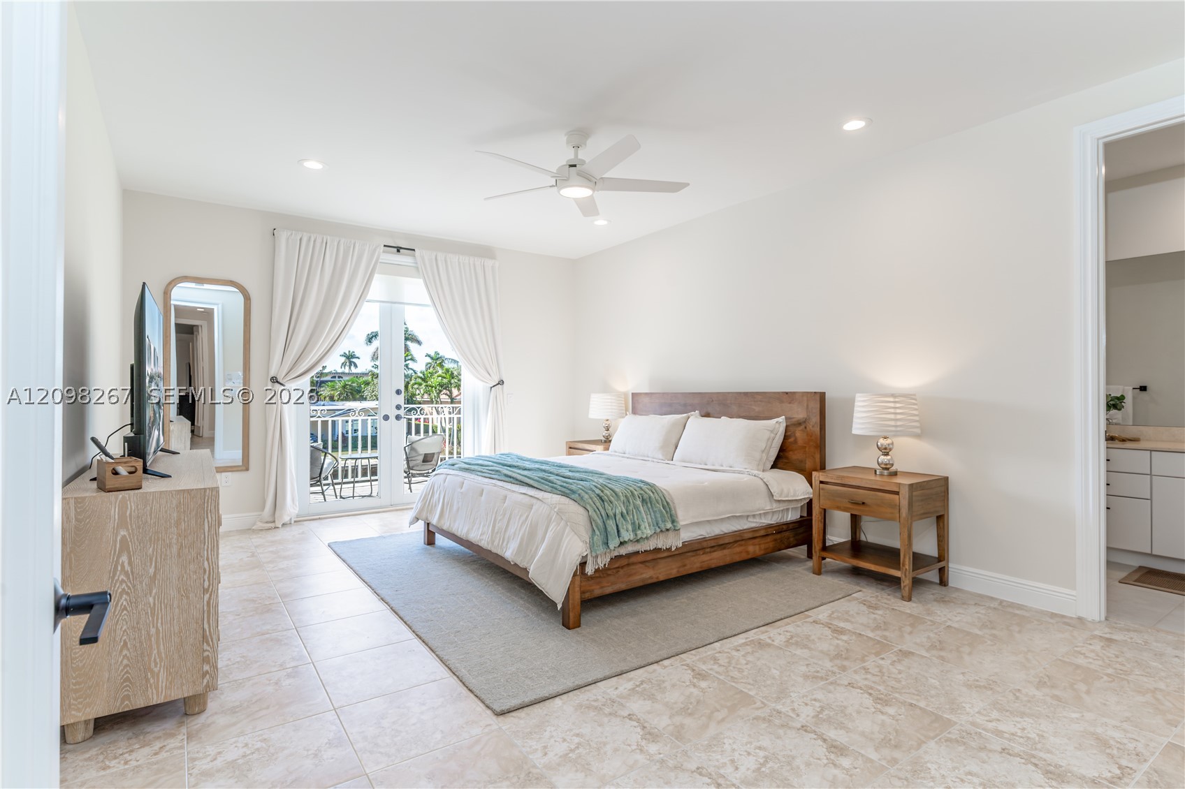 191 NE 23rd Ave Fort Lauderdale, FL 33301