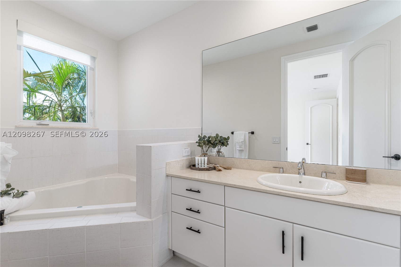 191 NE 23rd Ave Fort Lauderdale, FL 33301