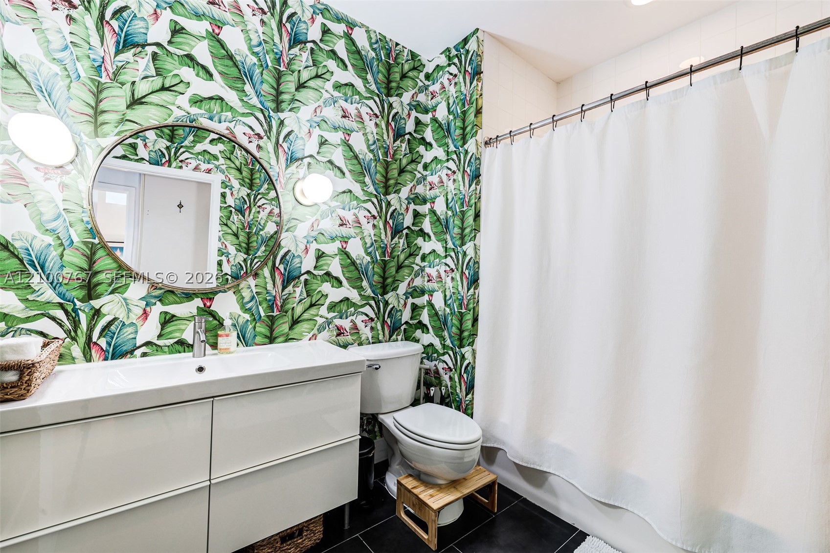 image Cite on the Bay West15