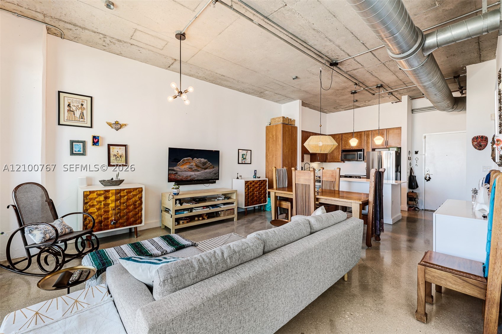 image Cite on the Bay West8