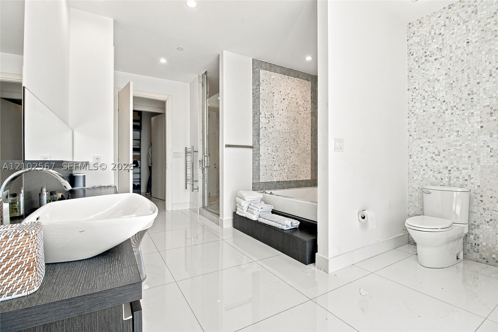 image Epic Residences9