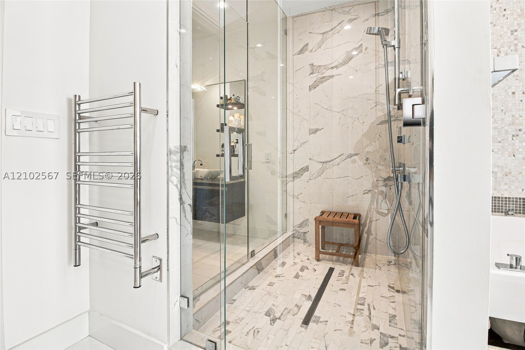 image Epic Residences11