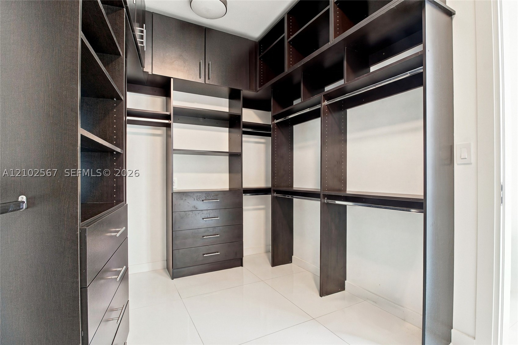 image Epic Residences17