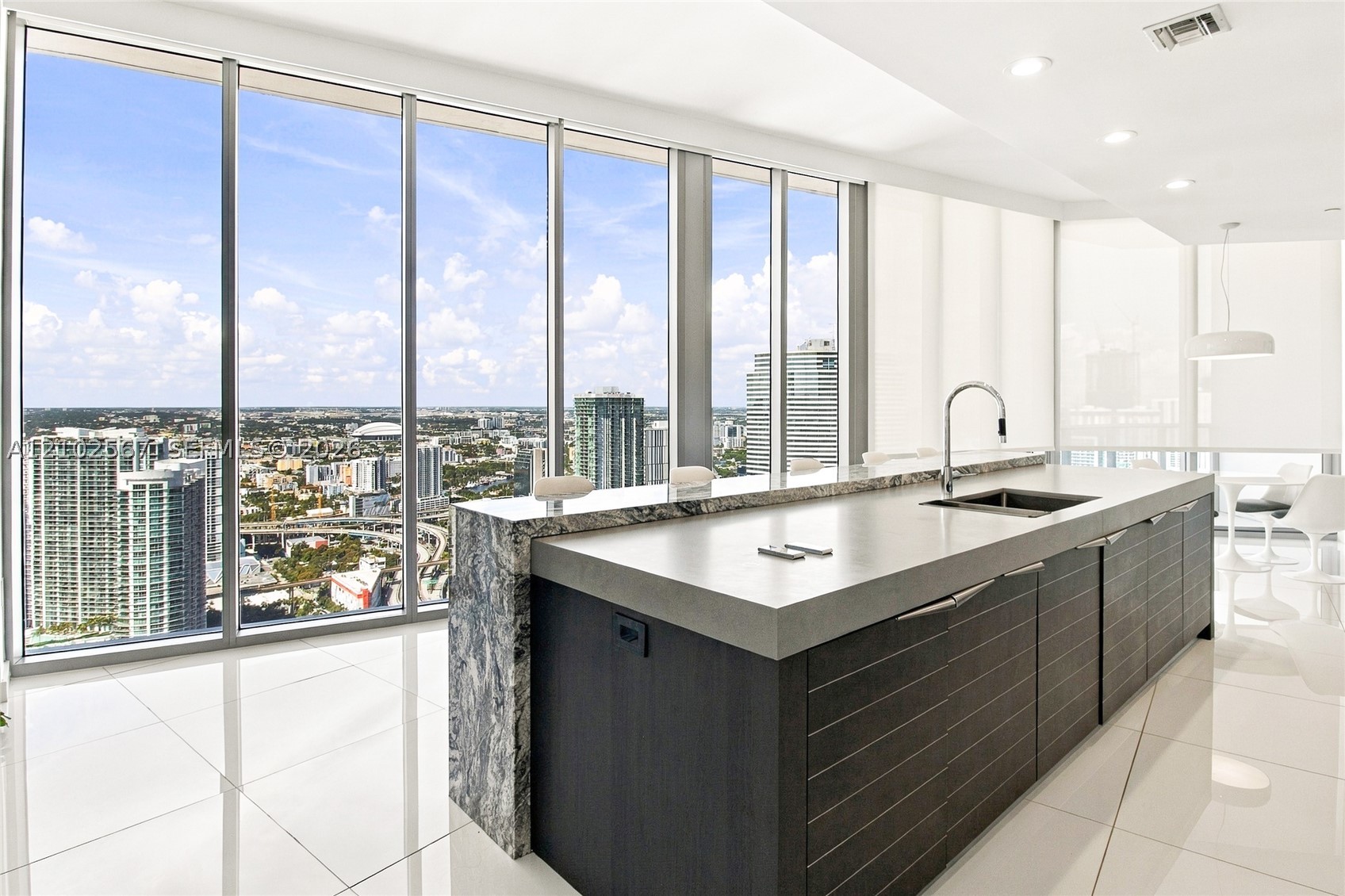 image Epic Residences3