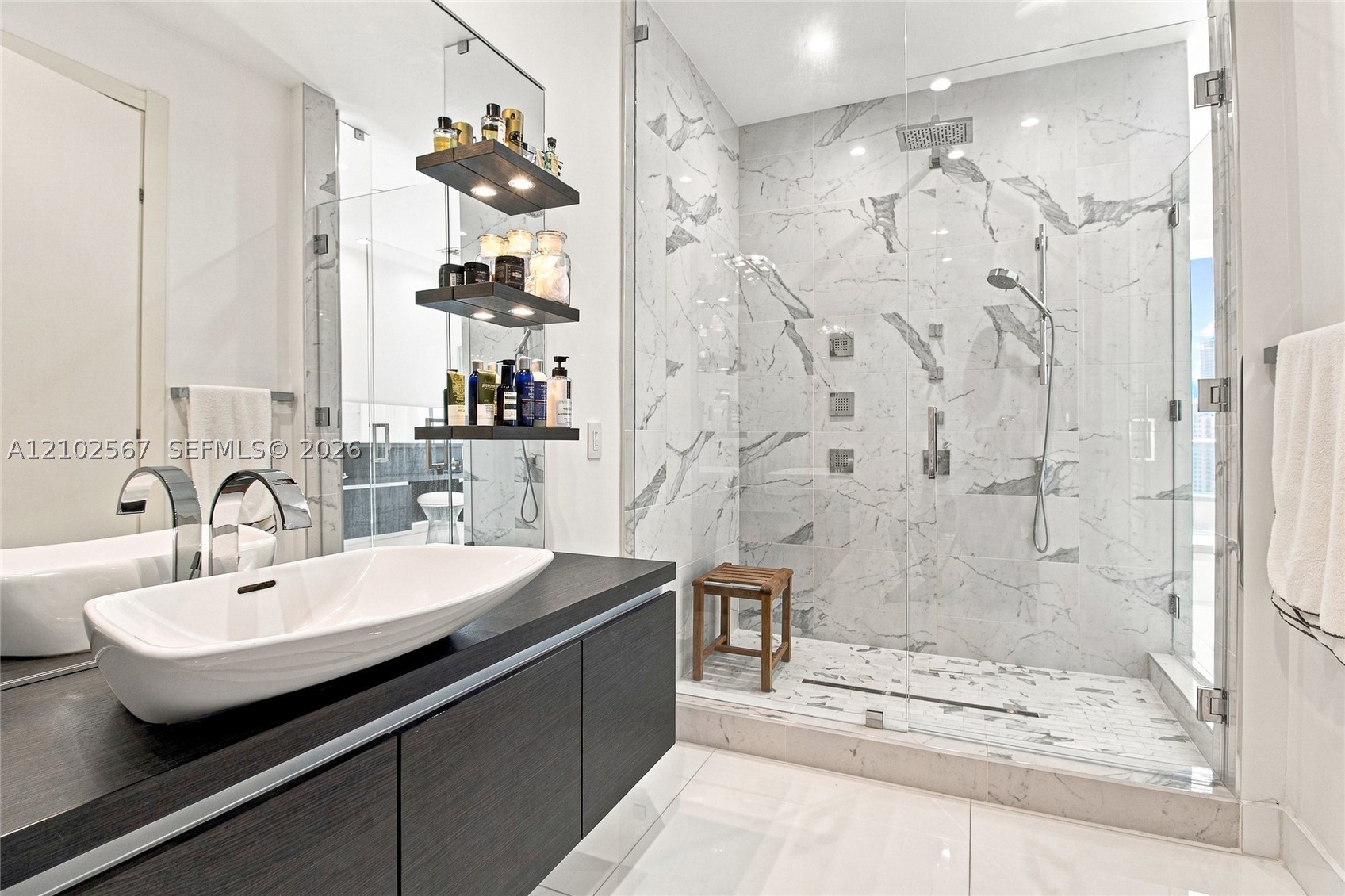 image Epic Residences8