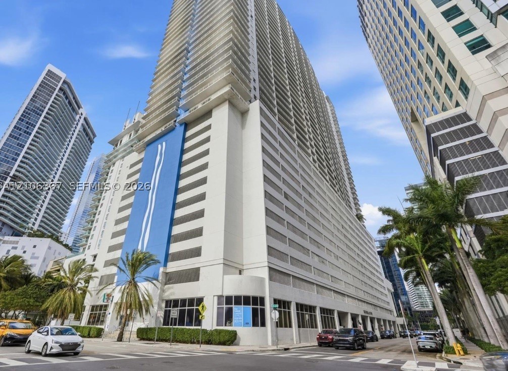 image The Club at Brickell Bay19