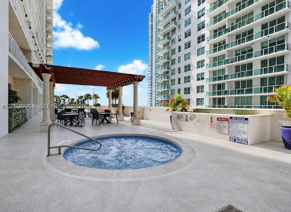 image The Club at Brickell Bay23