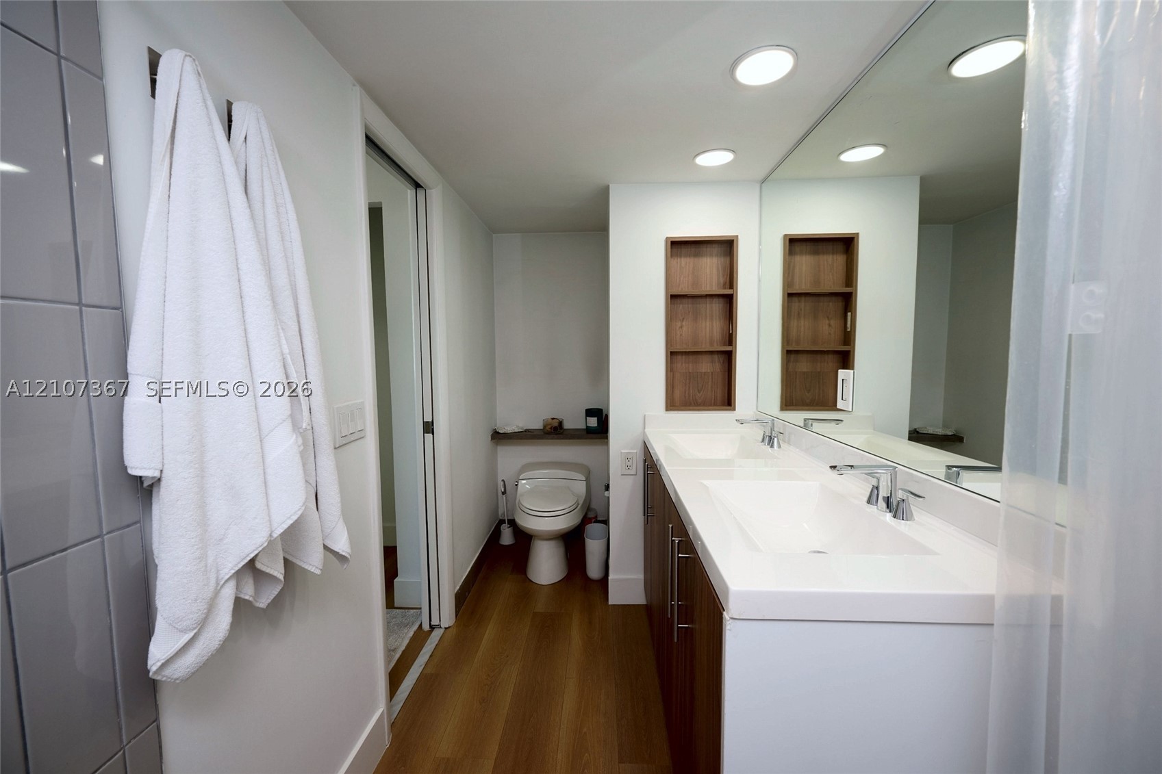 2851 NE 183rd St #1617E Aventura, FL 33160
