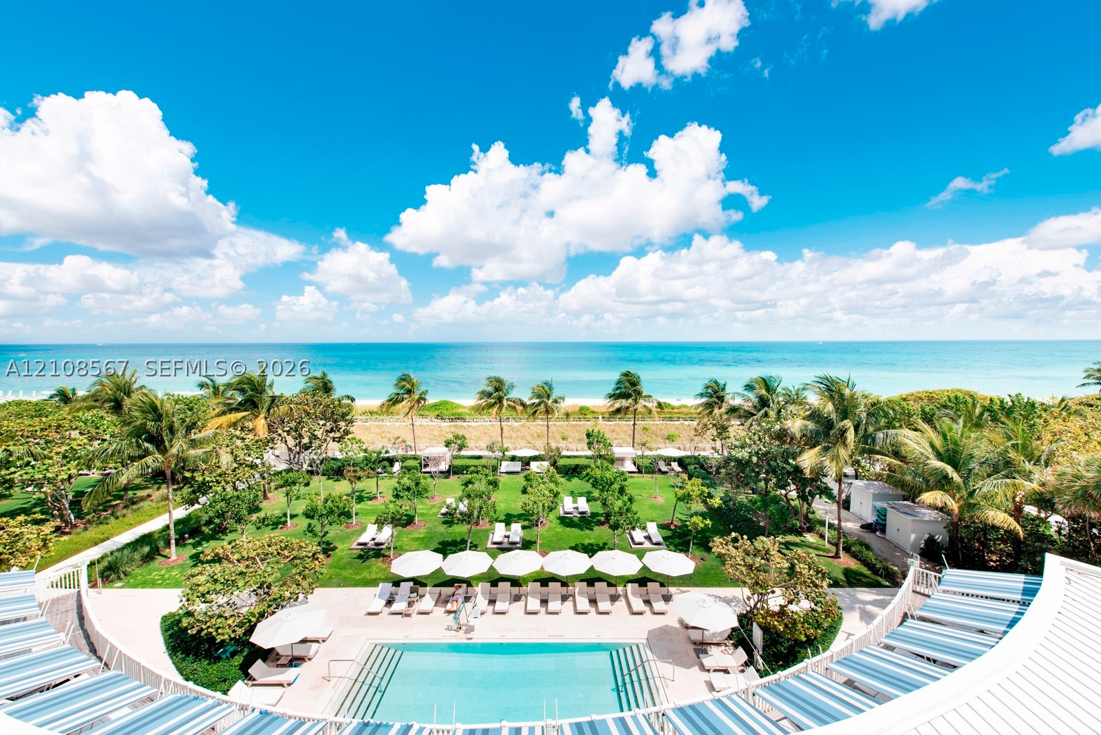 image The Surf Club Four Seasons0