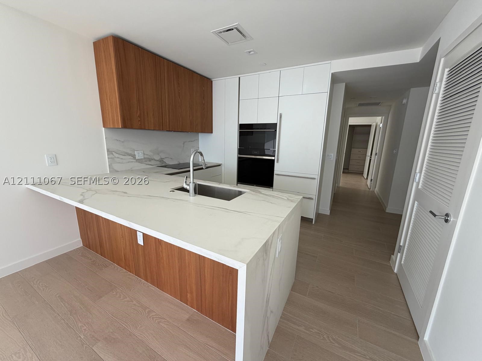 1400 Biscayne Blvd #3102 Miami, FL 33132