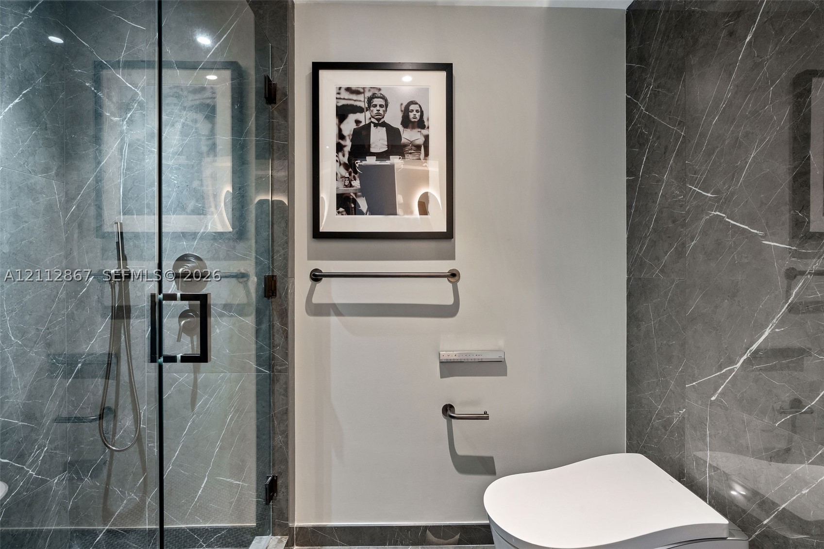 image E11EVEN Hotel & Residences10