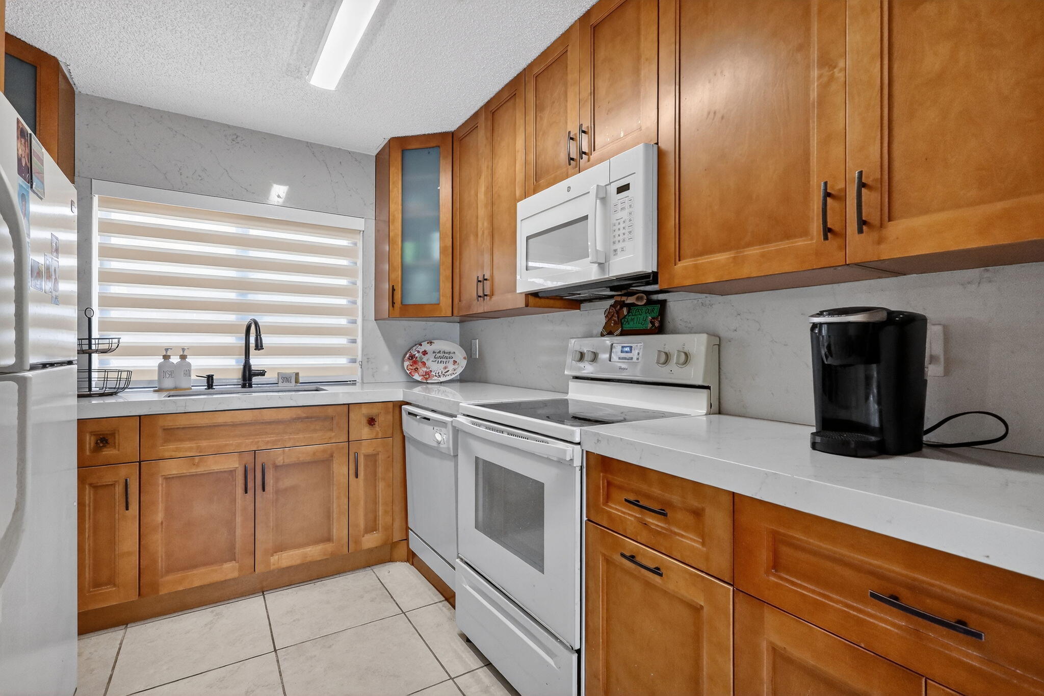 6171 NW 170th Hialeah, FL 33015