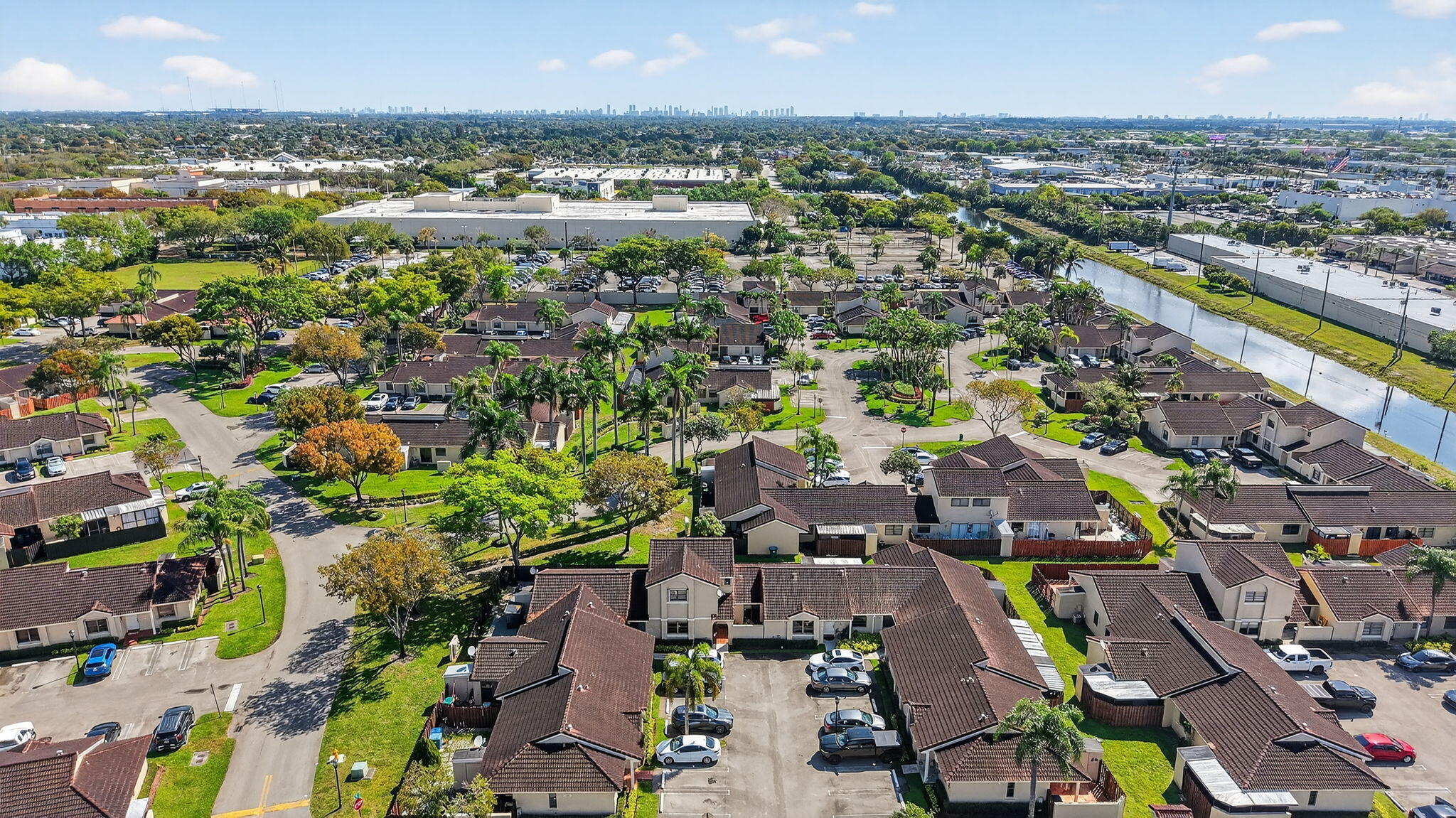 6171 NW 170th Hialeah, FL 33015