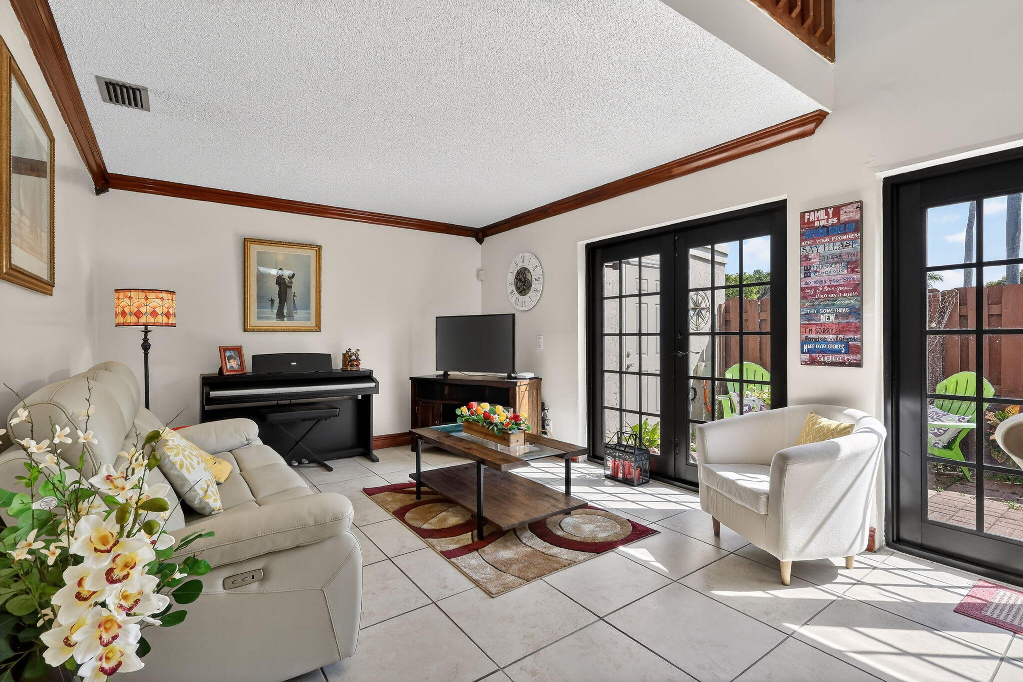 6171 NW 170th Hialeah, FL 33015