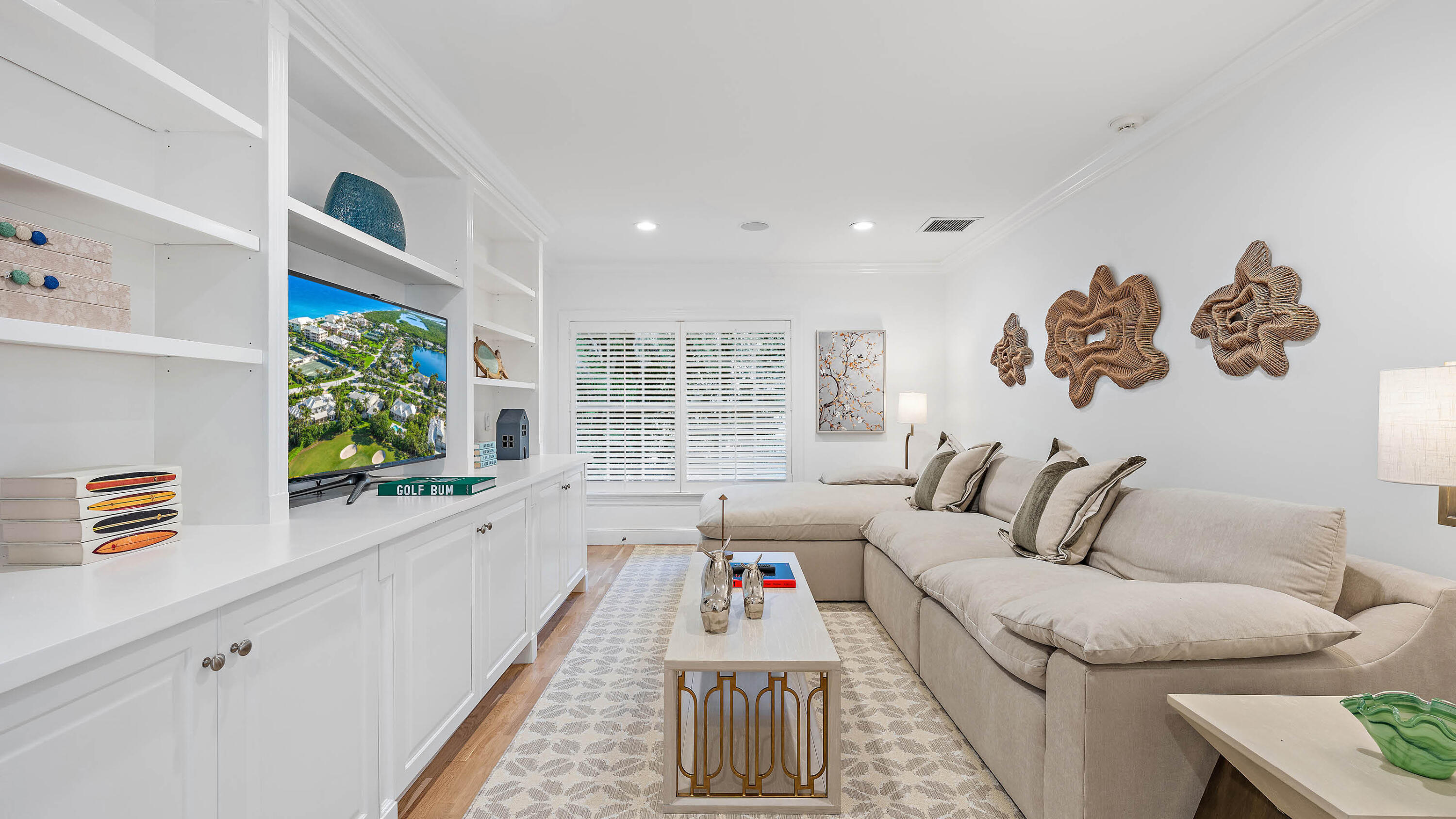 677 Village North Palm Beach, FL 33408