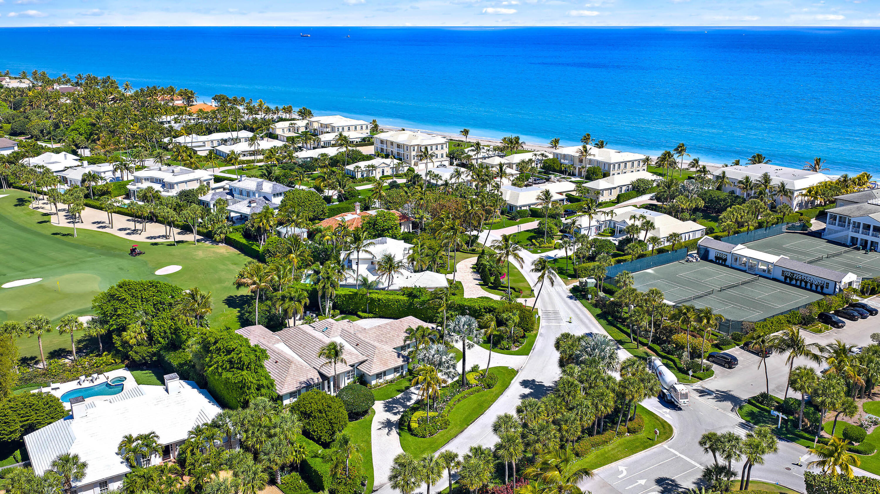 677 Village North Palm Beach, FL 33408