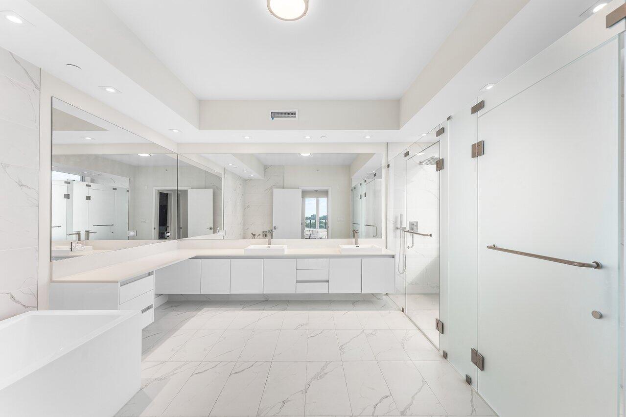 3100 N Ocean #P705 Riviera Beach, FL 33404