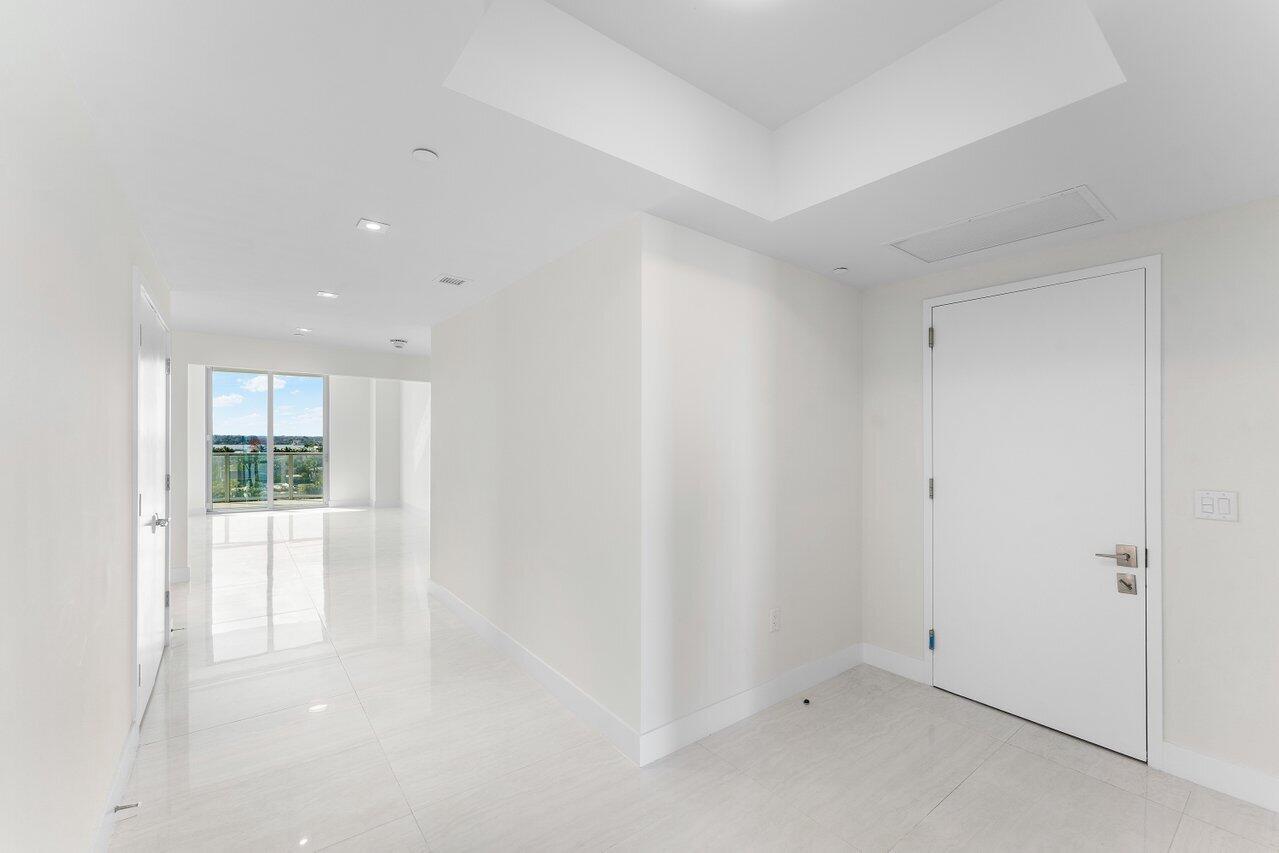 3100 N Ocean #P705 Riviera Beach, FL 33404