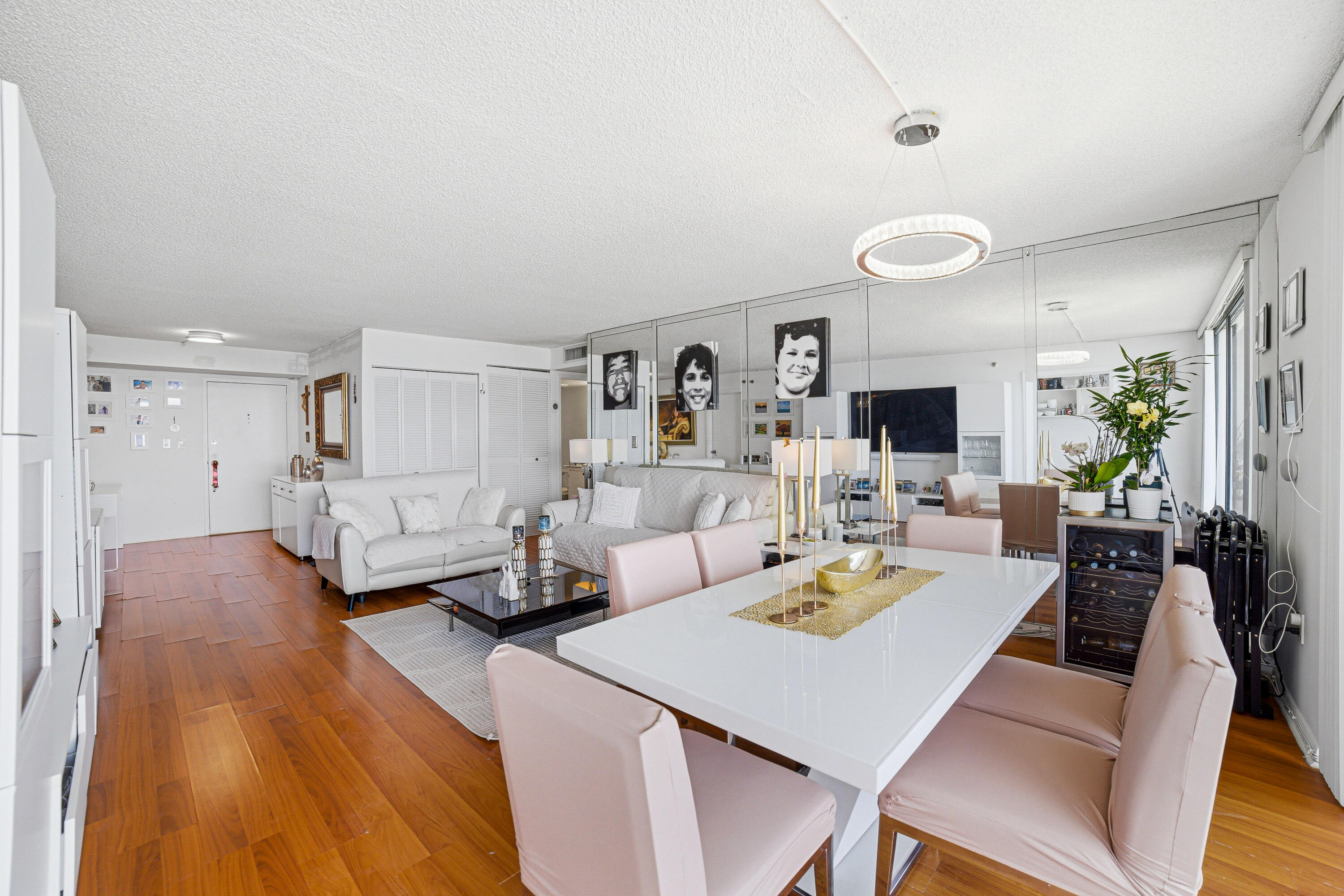 image Winston Towers 6009