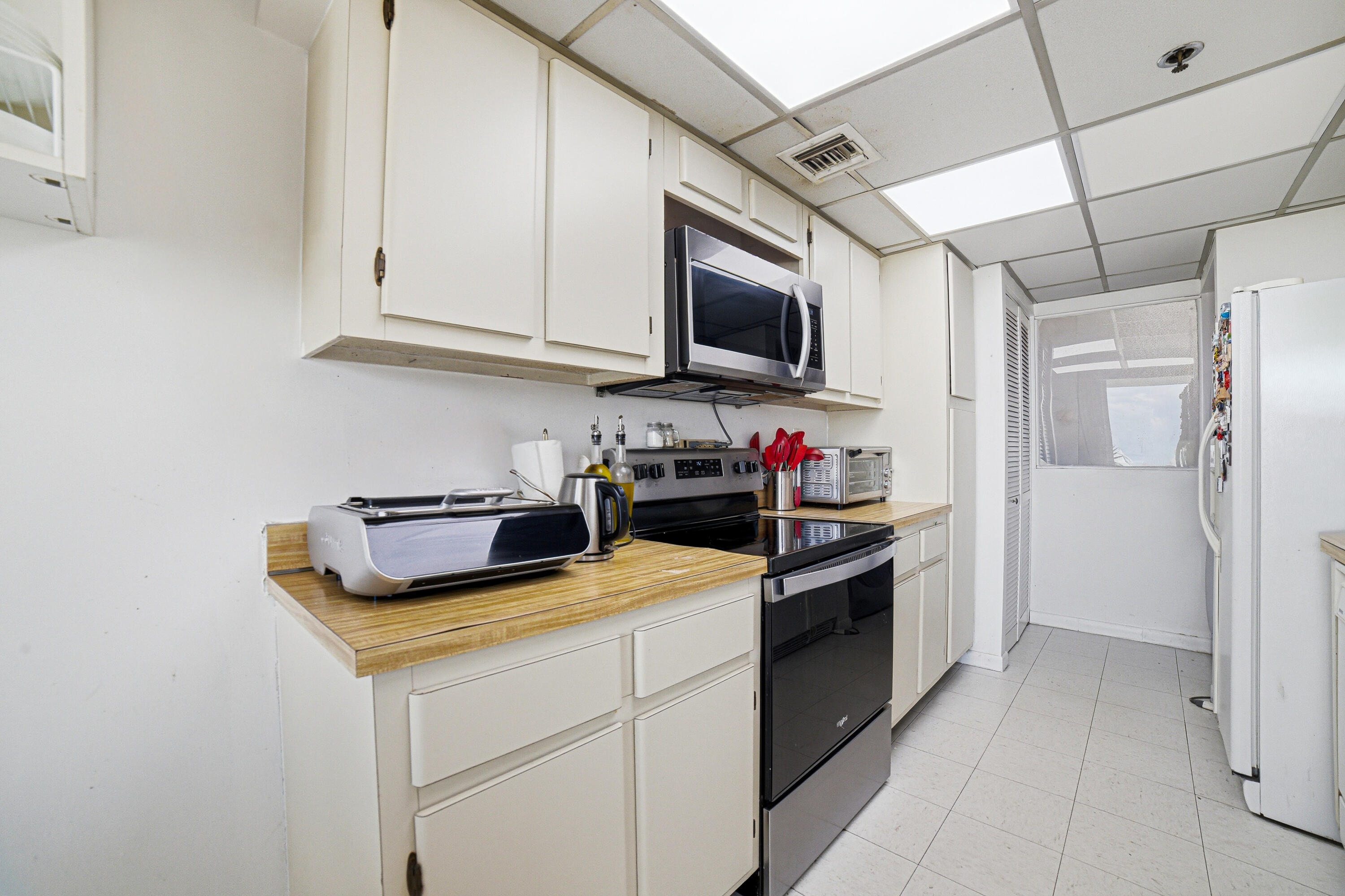 image Winston Towers 60013