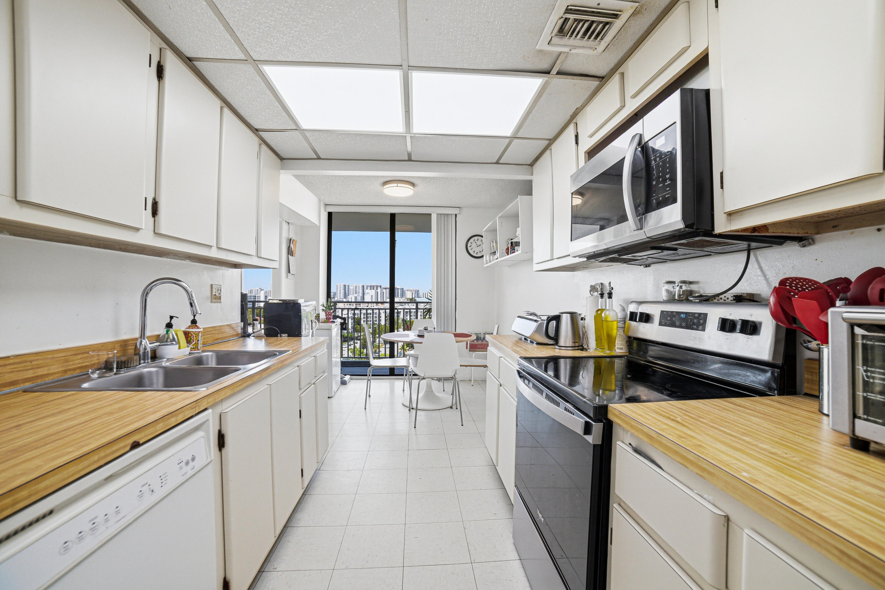 image Winston Towers 60014