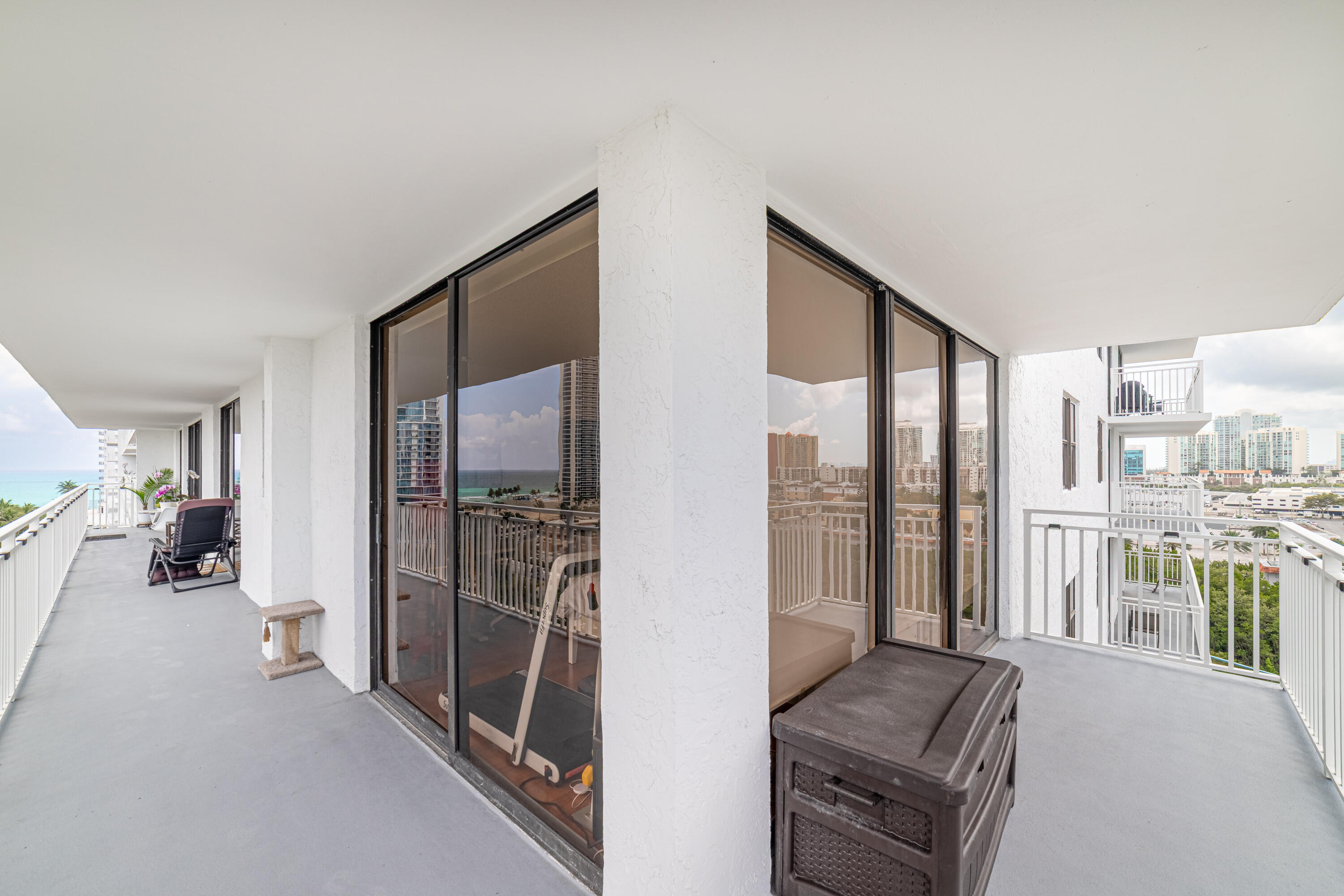 image Winston Towers 60016