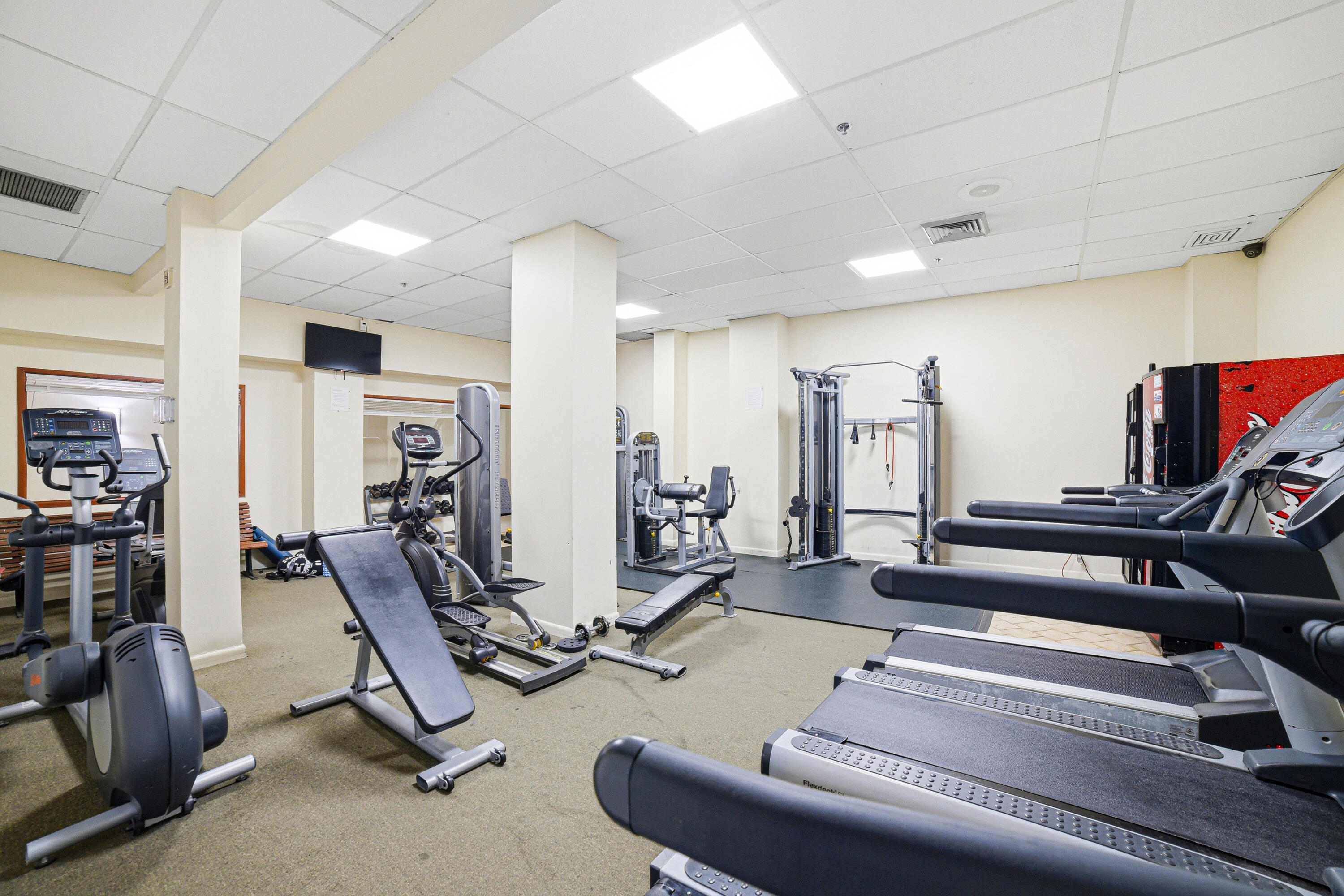 image Winston Towers 60030