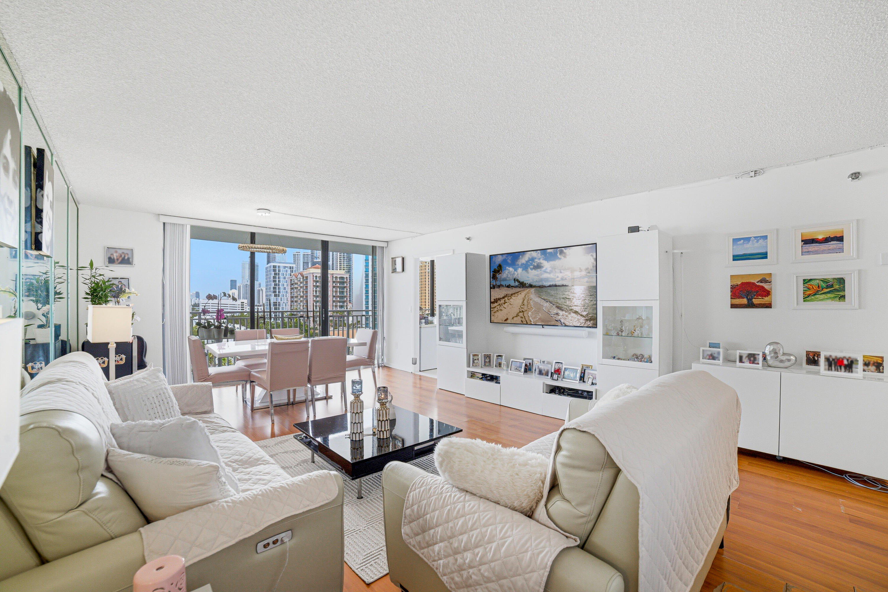 image Winston Towers 6007