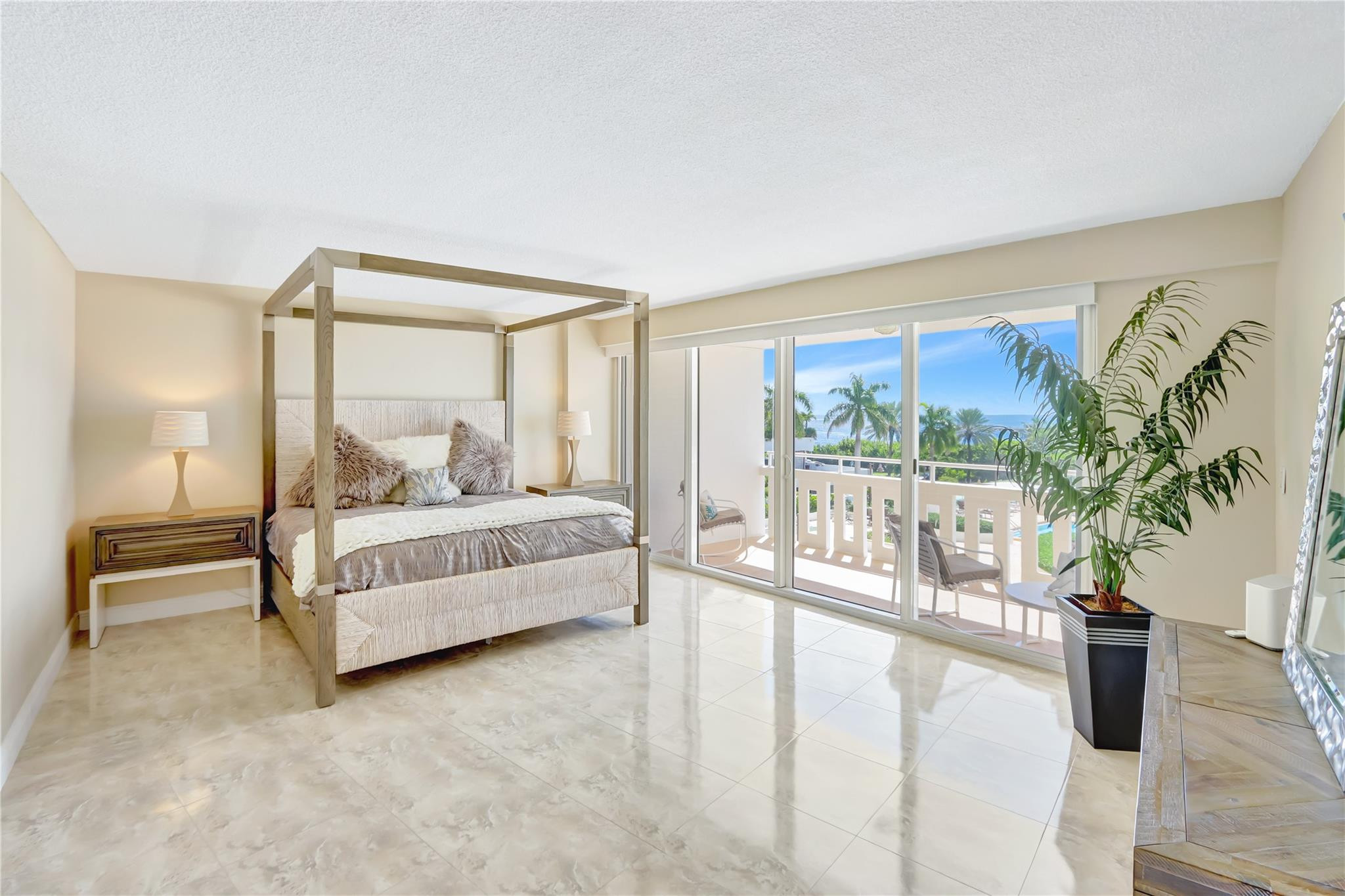 2000 S Ocean #407 Fort Lauderdale, FL 33316