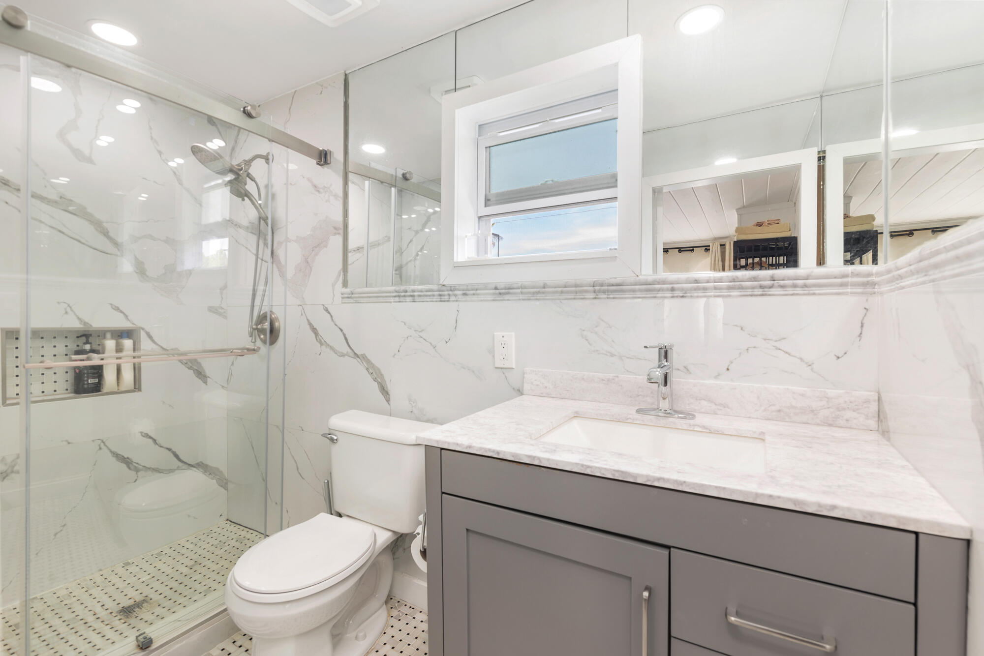 333 Murray West Palm Beach, FL 33405