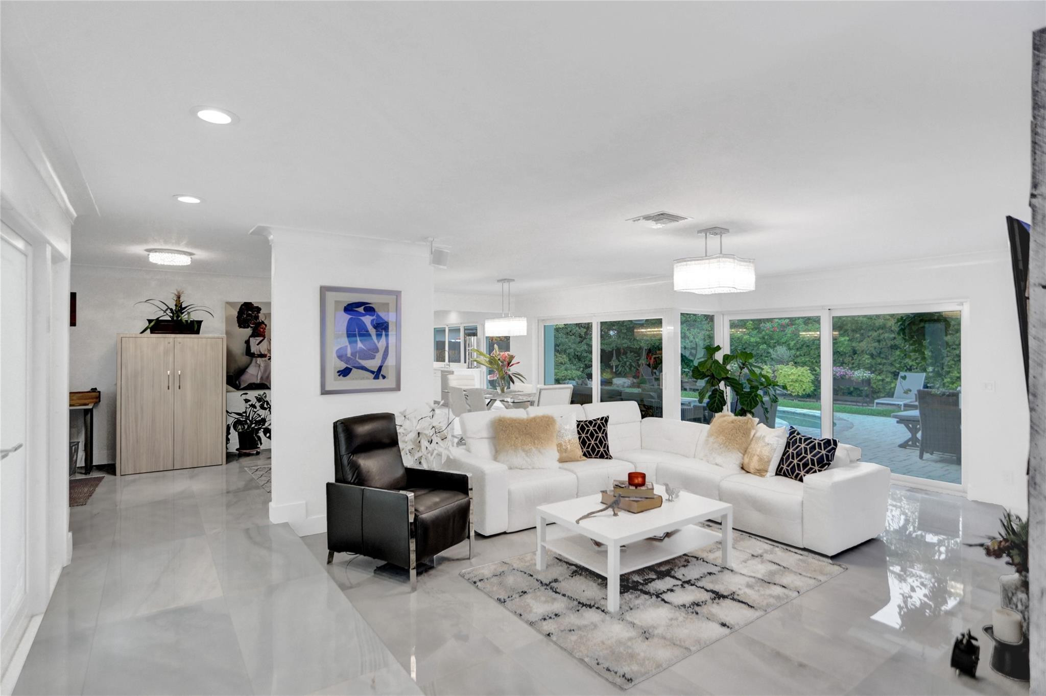 2051 NE 59th Fort Lauderdale, FL 33308