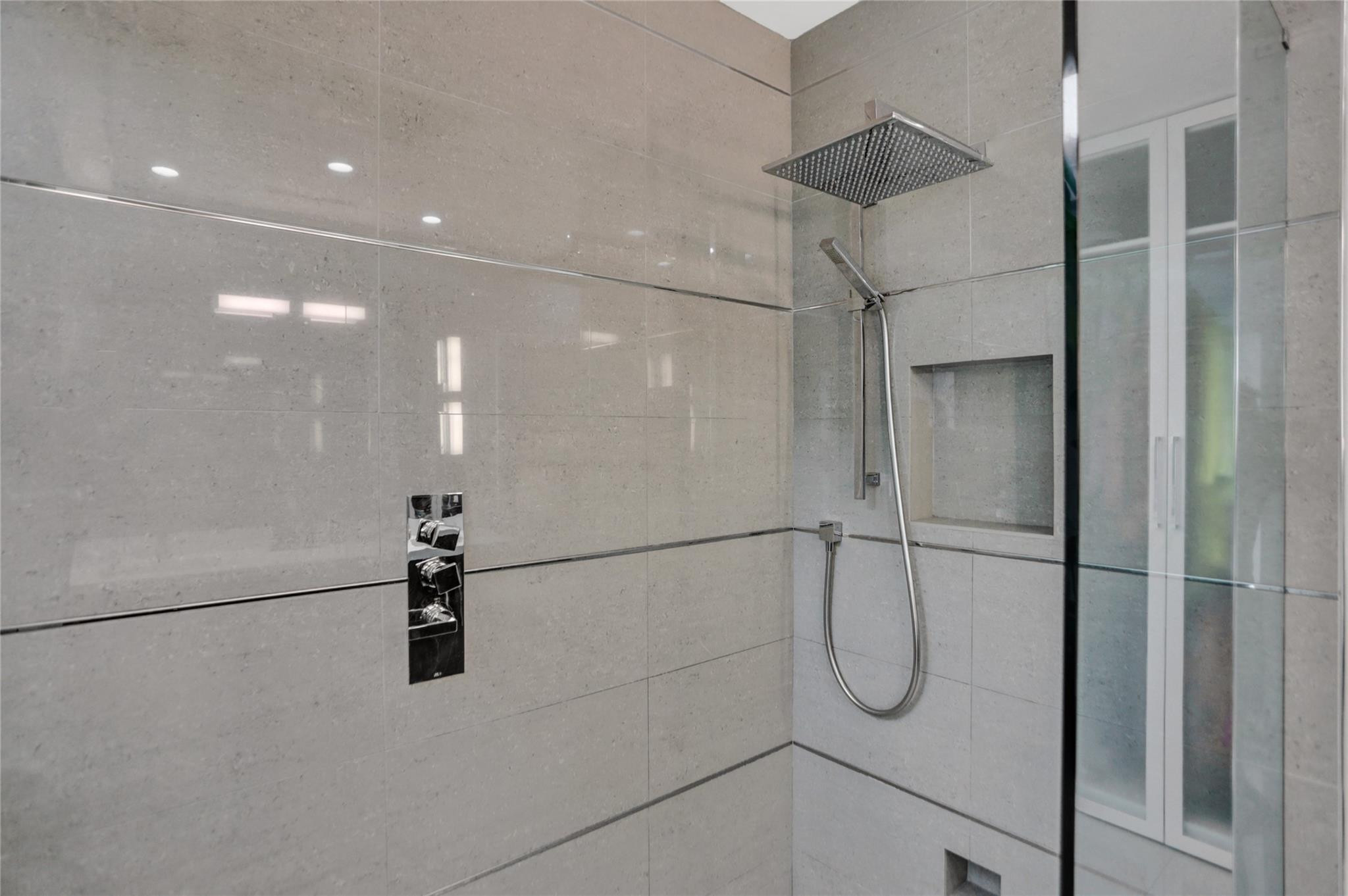 2051 NE 59th Fort Lauderdale, FL 33308