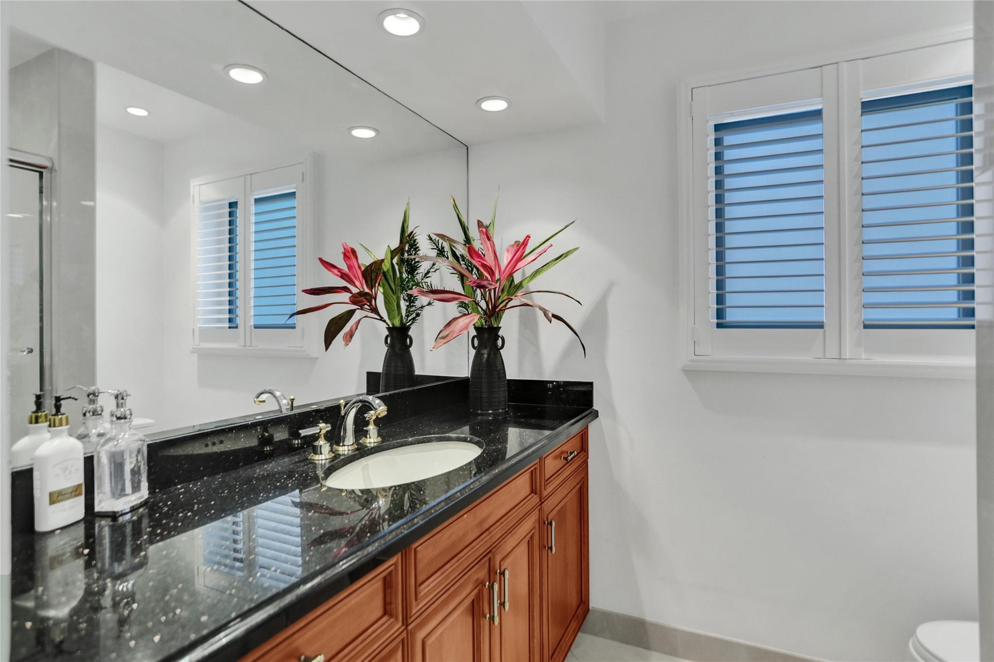 2051 NE 59th Fort Lauderdale, FL 33308