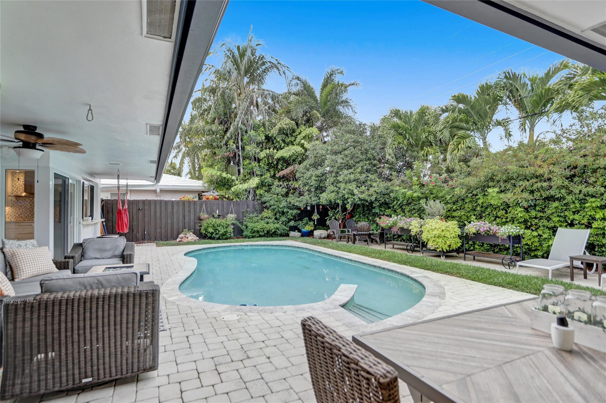 2051 NE 59th Fort Lauderdale, FL 33308