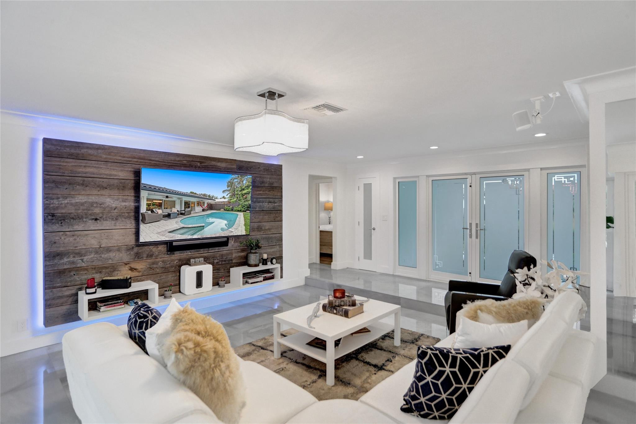 2051 NE 59th Fort Lauderdale, FL 33308