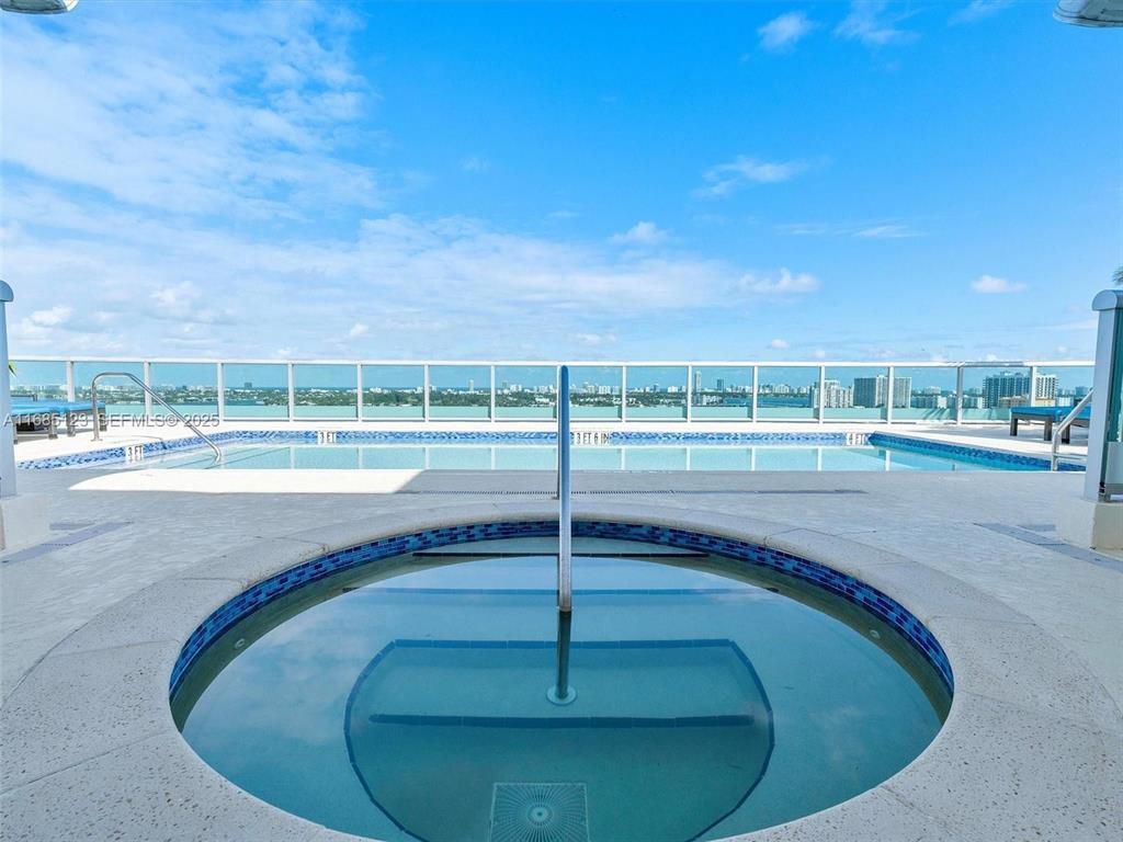 image Cielo on the Bay45