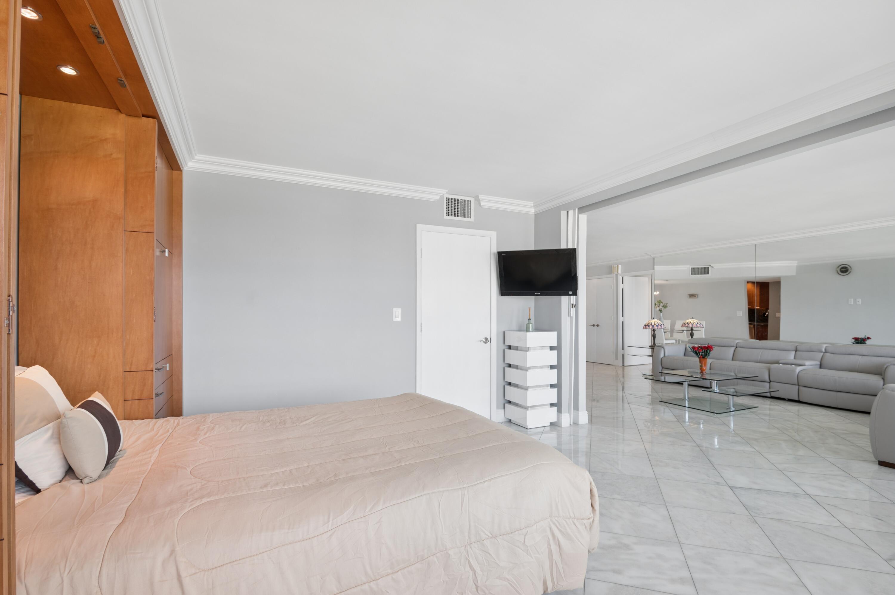 2100 S Ocean #703 Fort Lauderdale, FL 33316